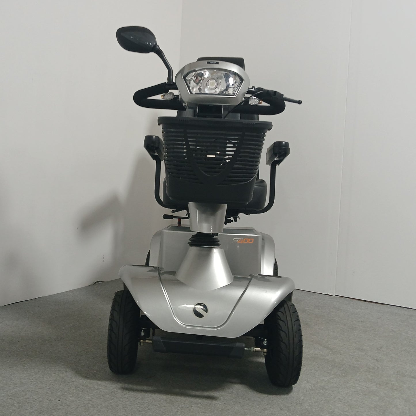 Sunrise Medical Sterling S400 (2023)