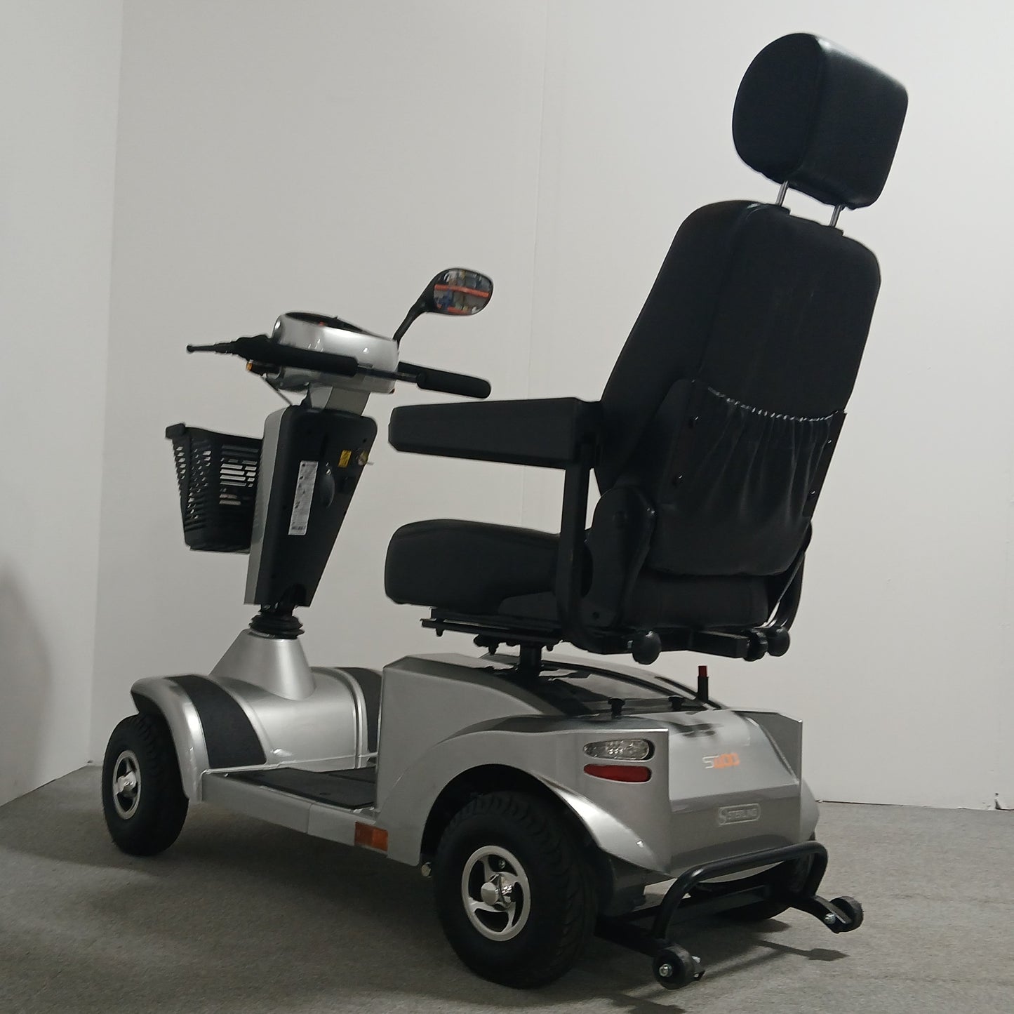 Sunrise Medical Sterling S400 (2023)