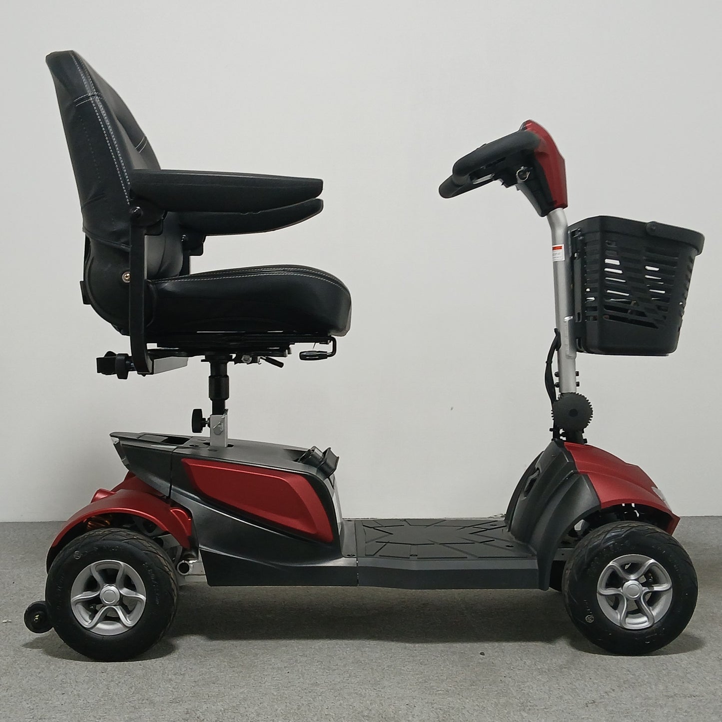Motion Healthcare Aura (2025)