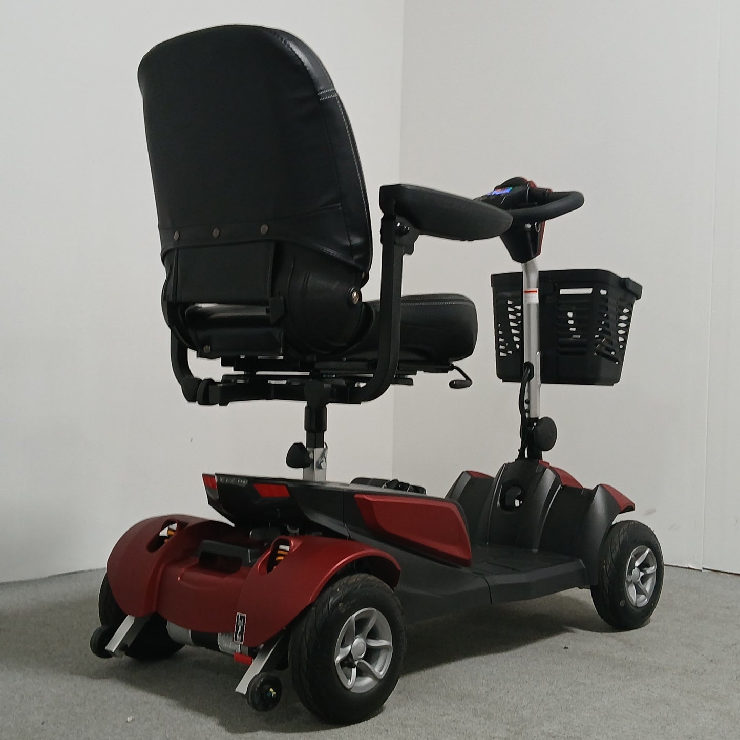Motion Healthcare Aura (2025)