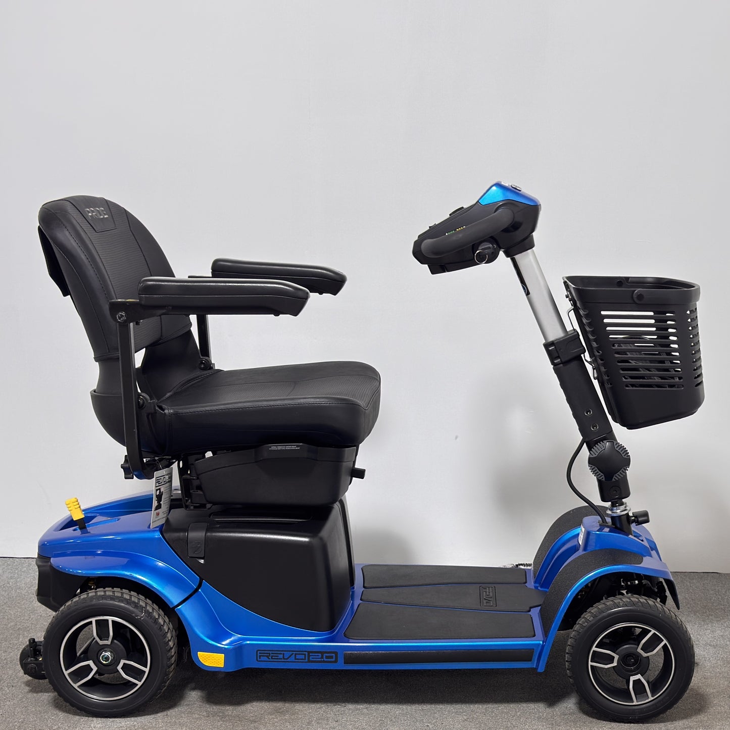 Pride Mobility Revo 2.0 (2022)