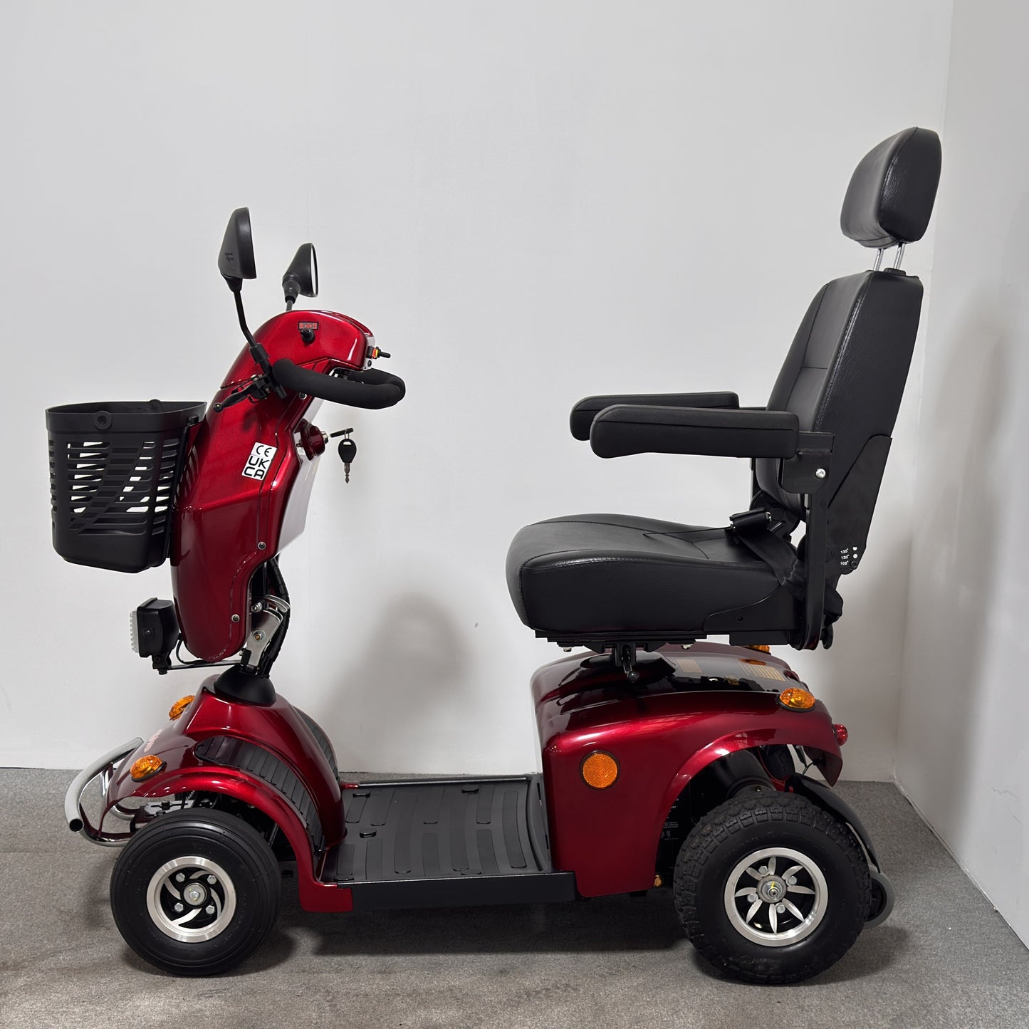 Freerider Mayfair 8 (2024)