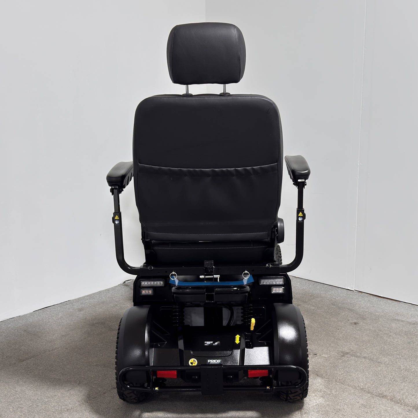 Pride Mobility Atmos (2025)