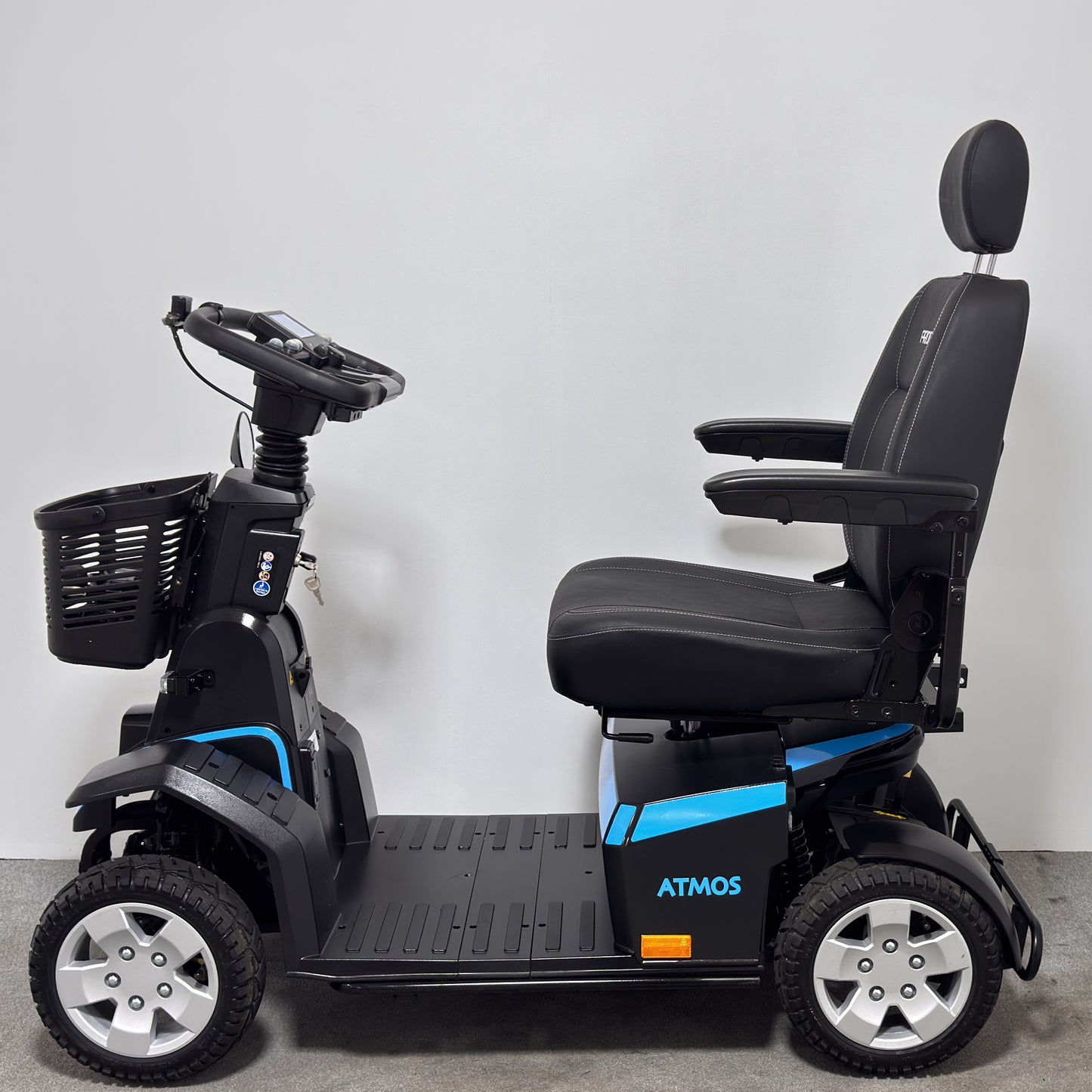 Pride Mobility Atmos (2025)