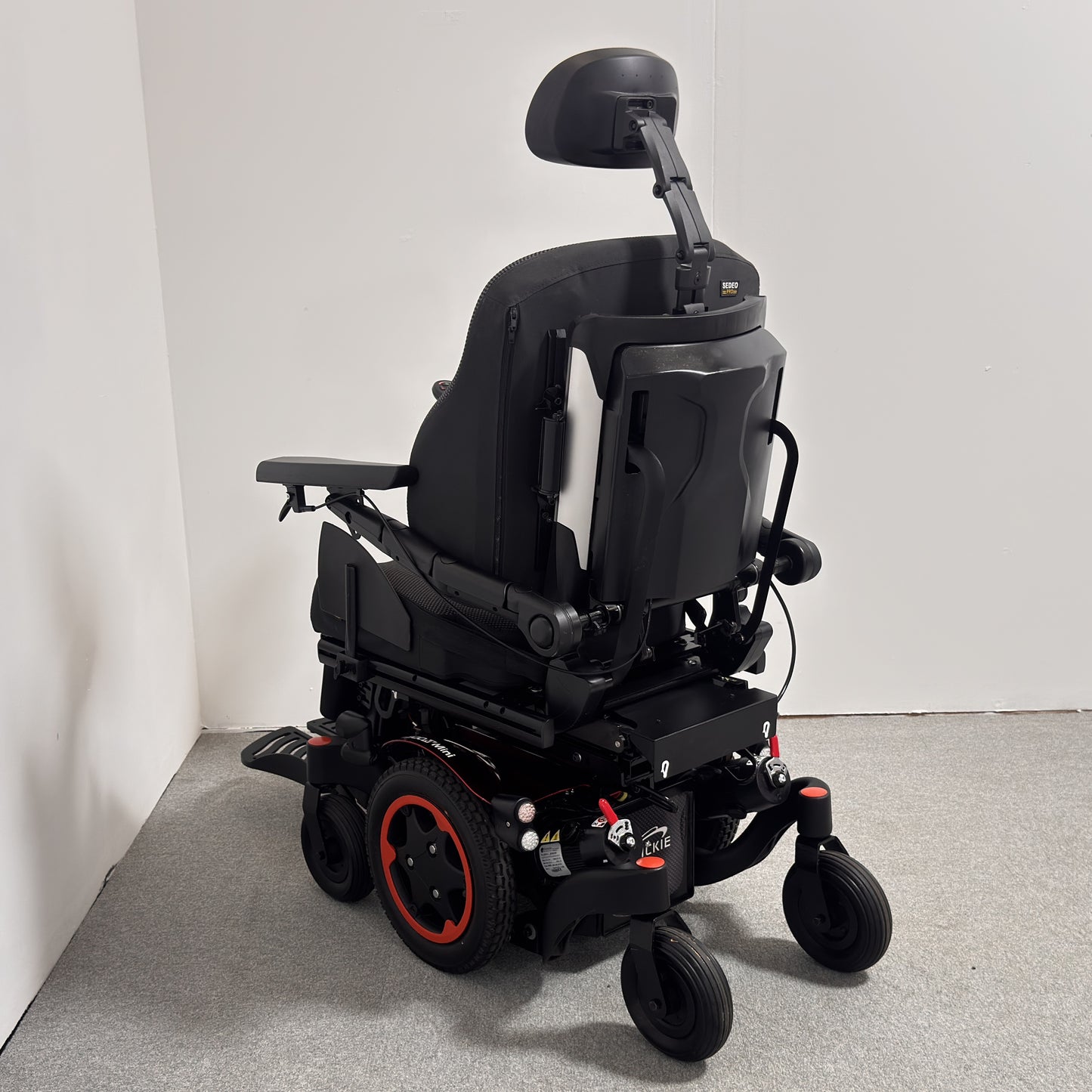 Sunrise Medical QUICKIE Q300 M Mini Sedeo Pro (2024)