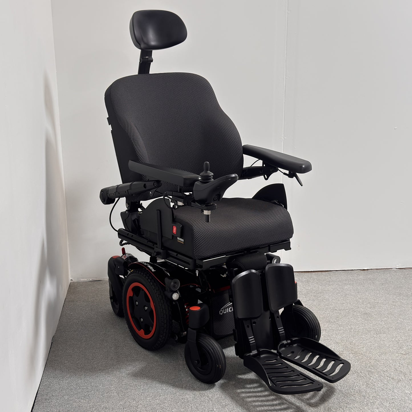 Sunrise Medical QUICKIE Q300 M Mini Sedeo Pro (2024)
