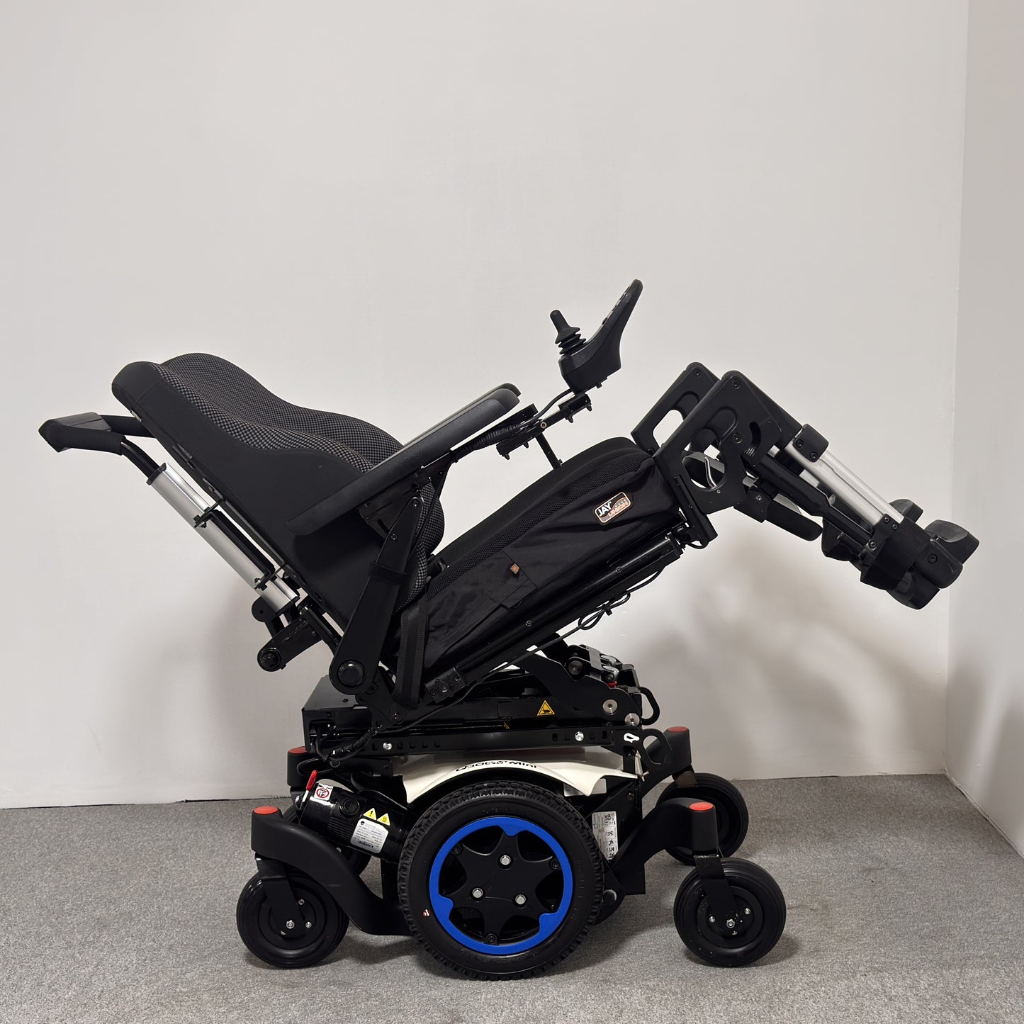 Sunrise Medical QUICKIE Q300 M Mini Sedeo Pro (2023)