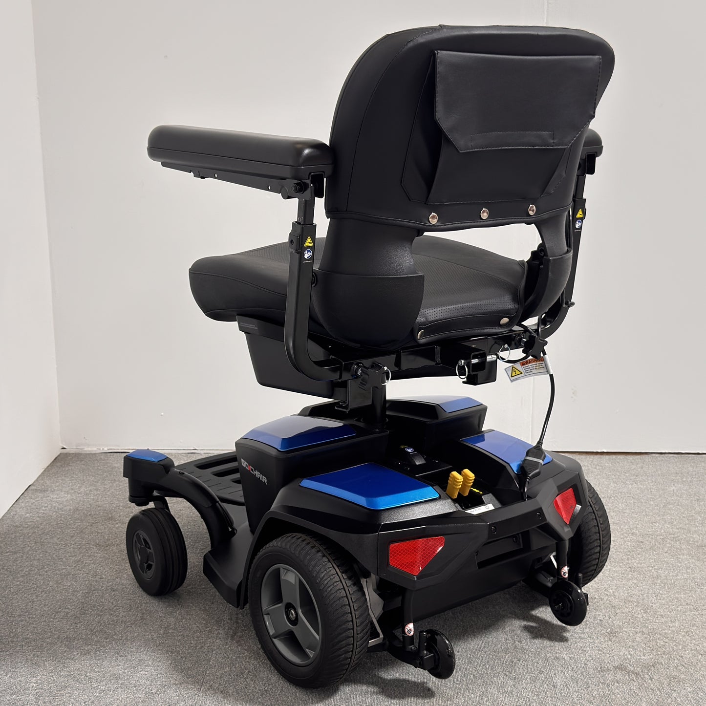 Pride Mobility Revo 2.0