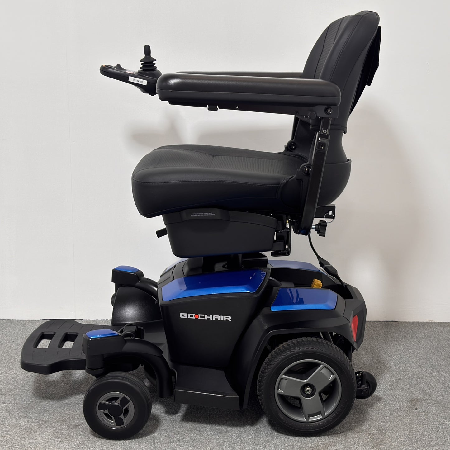 Pride Mobility Revo 2.0