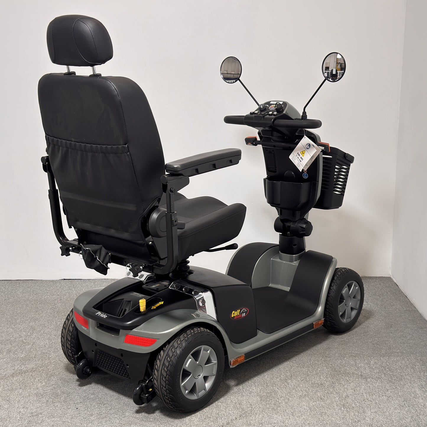 Pride Mobility Colt Deluxe 2.0 (2024)