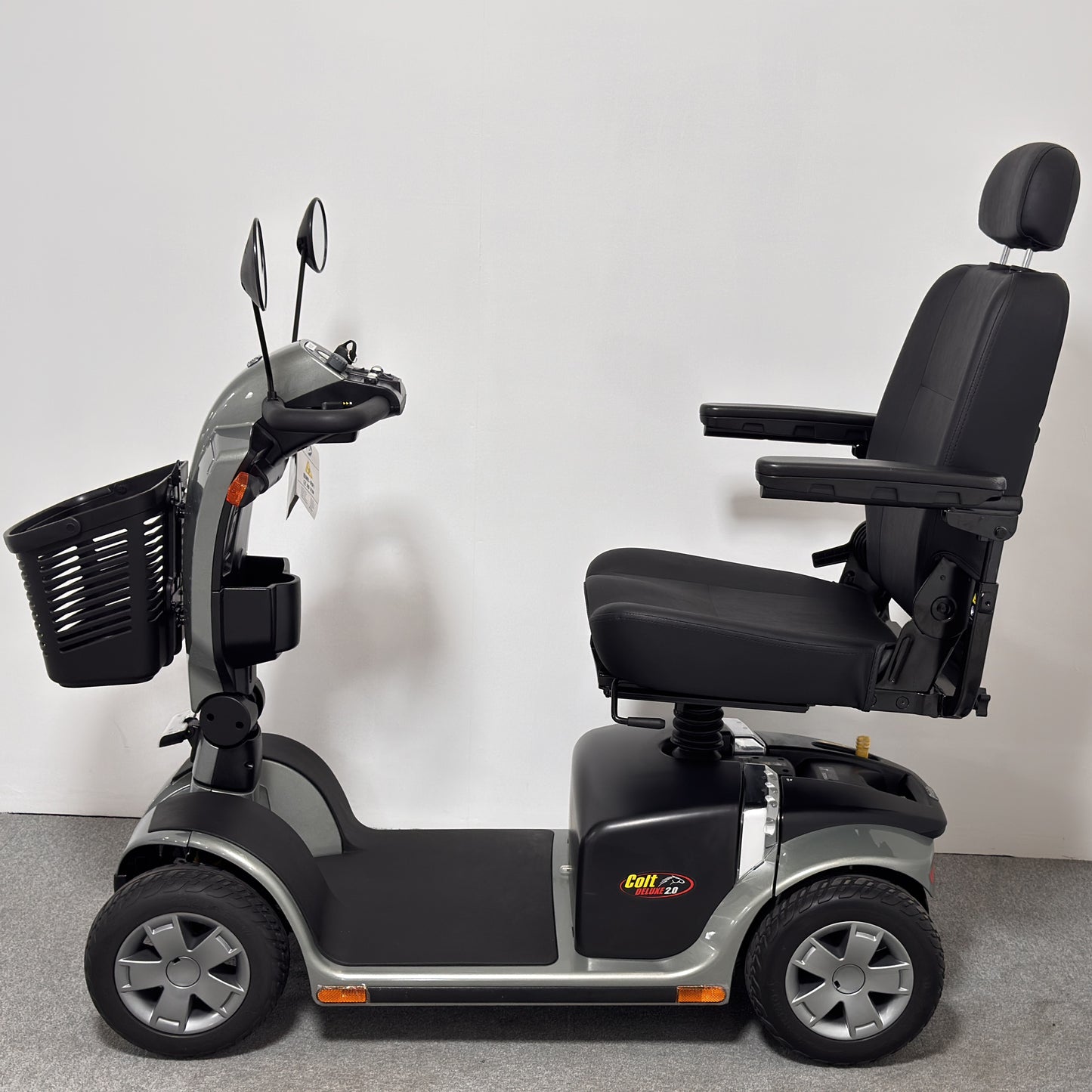 Pride Mobility Colt Deluxe 2.0 (2024)