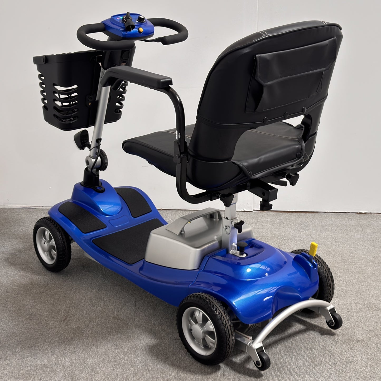 Komfi Rider Illusion (2024)