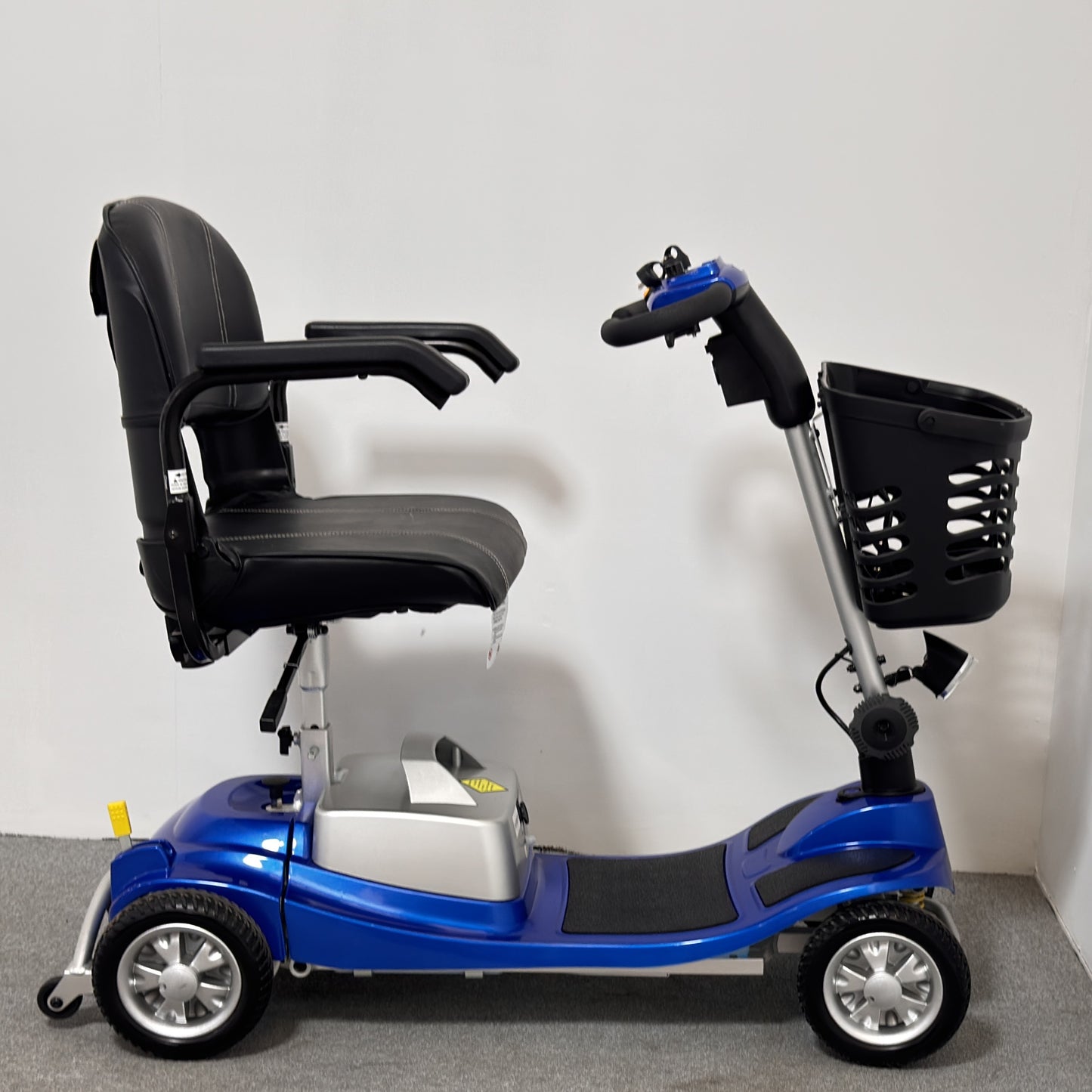 Komfi Rider Illusion (2024)