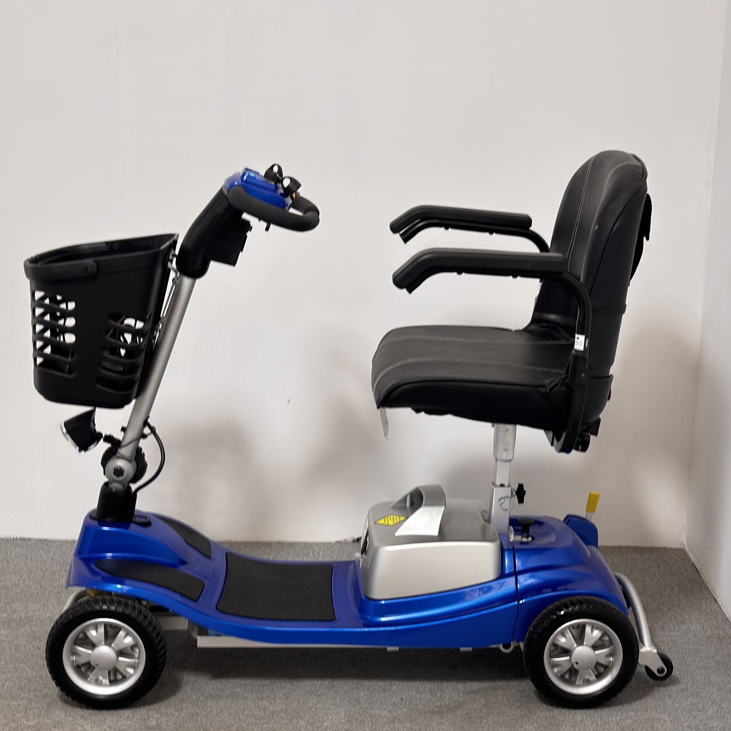 Komfi Rider Illusion (2024)