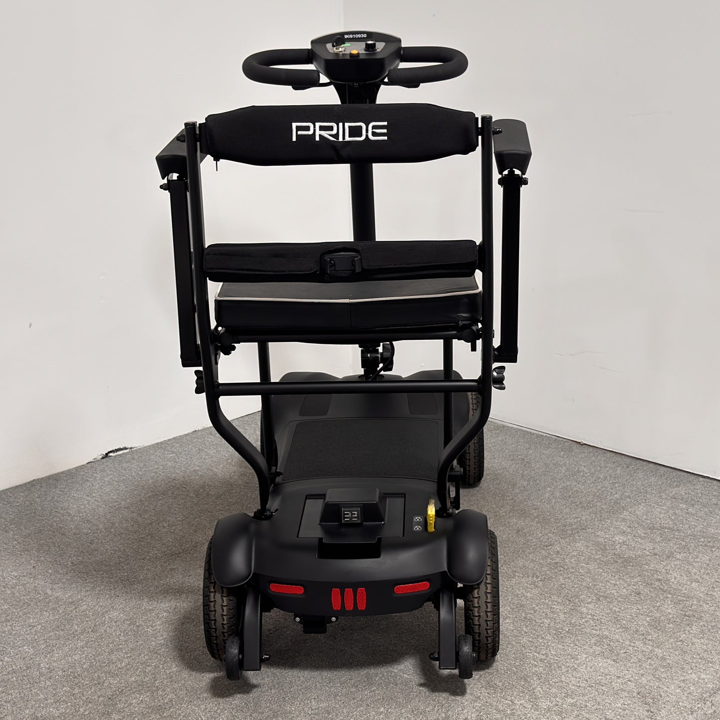 Pride Mobility GoGo Mg2