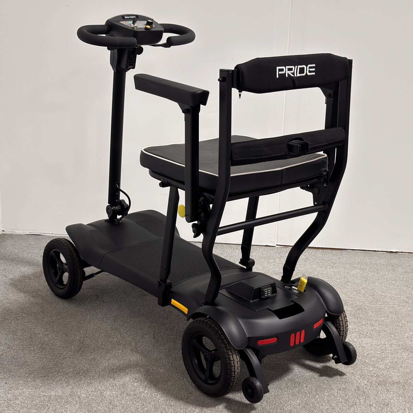 Pride Mobility GoGo Mg2