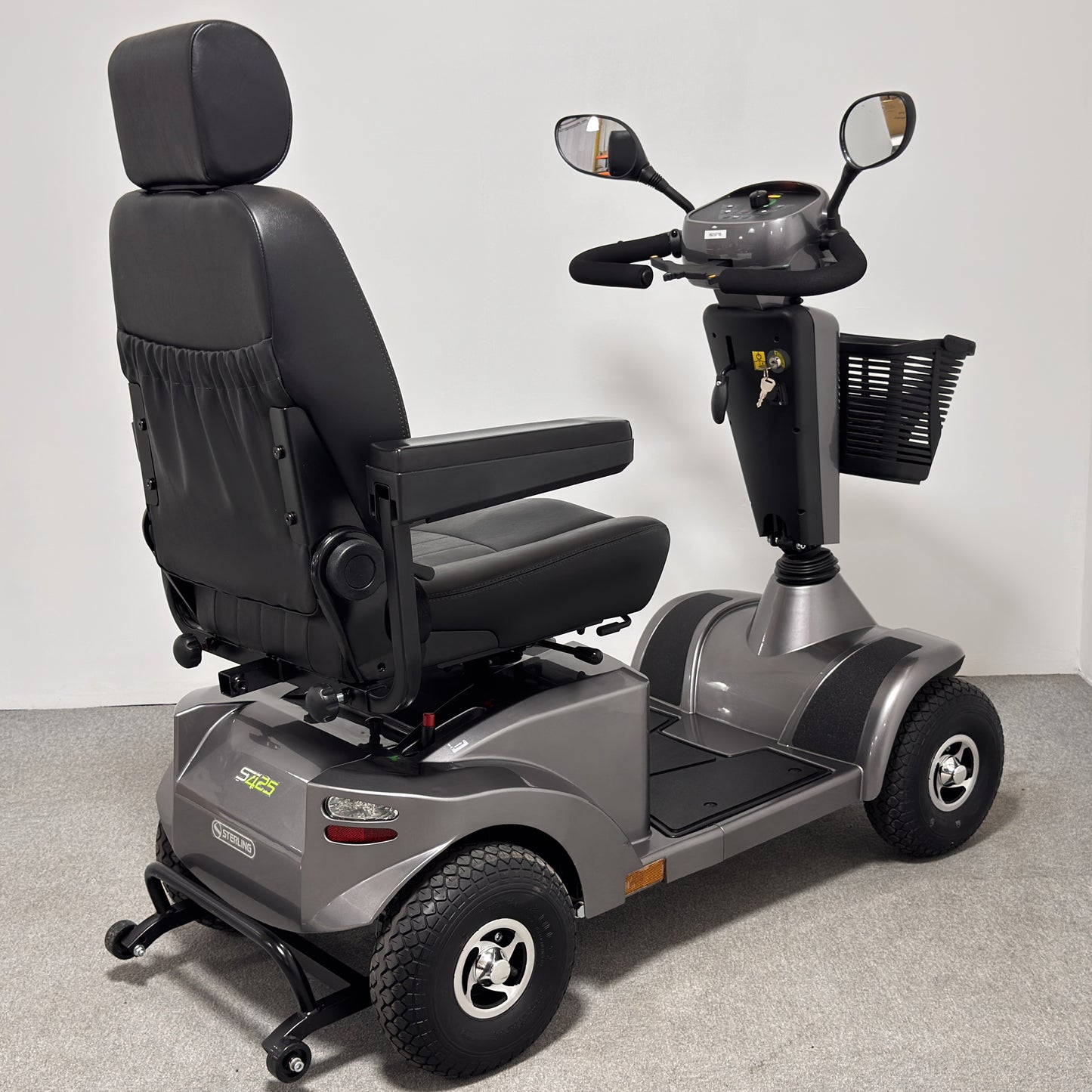 Sunrise Medical STERLING S425 (2023)