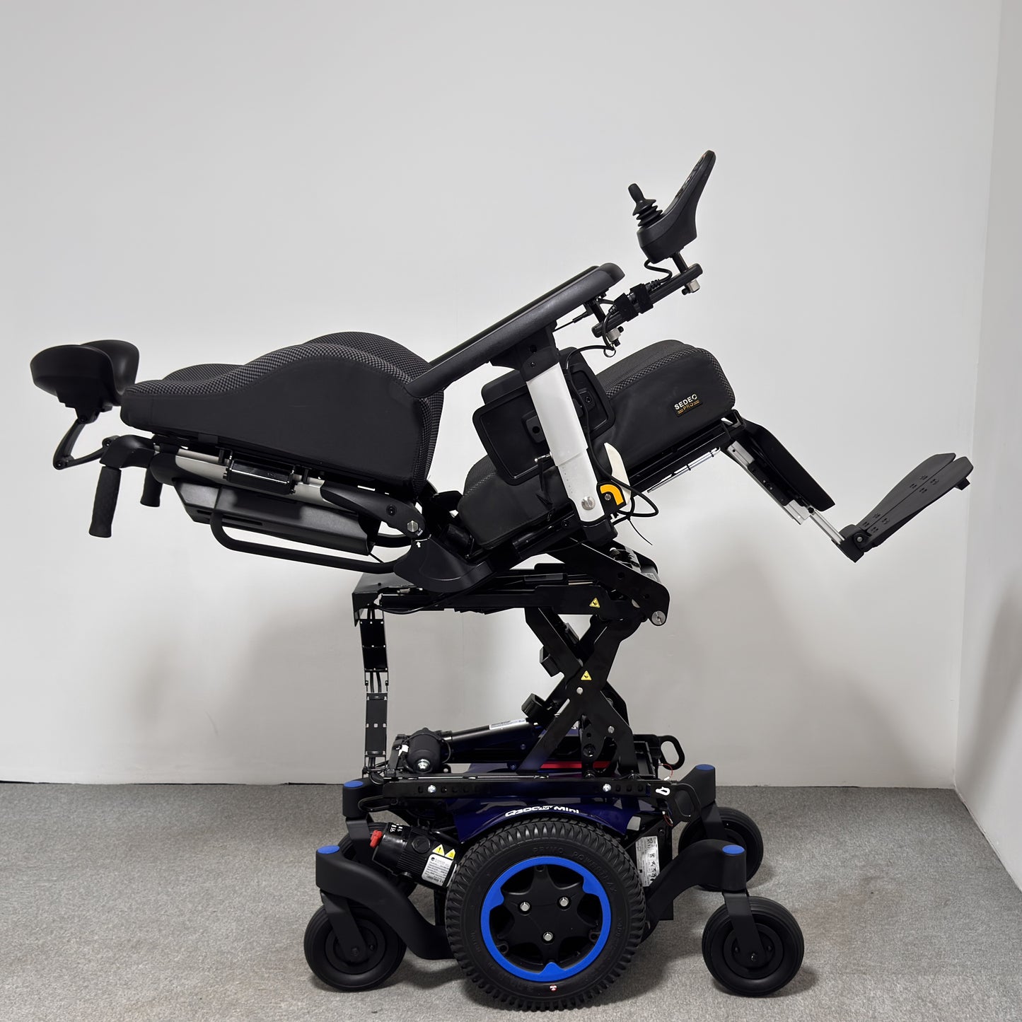 Sunrise Medical QUICKIE Q300 M Mini Sedeo Pro 2025