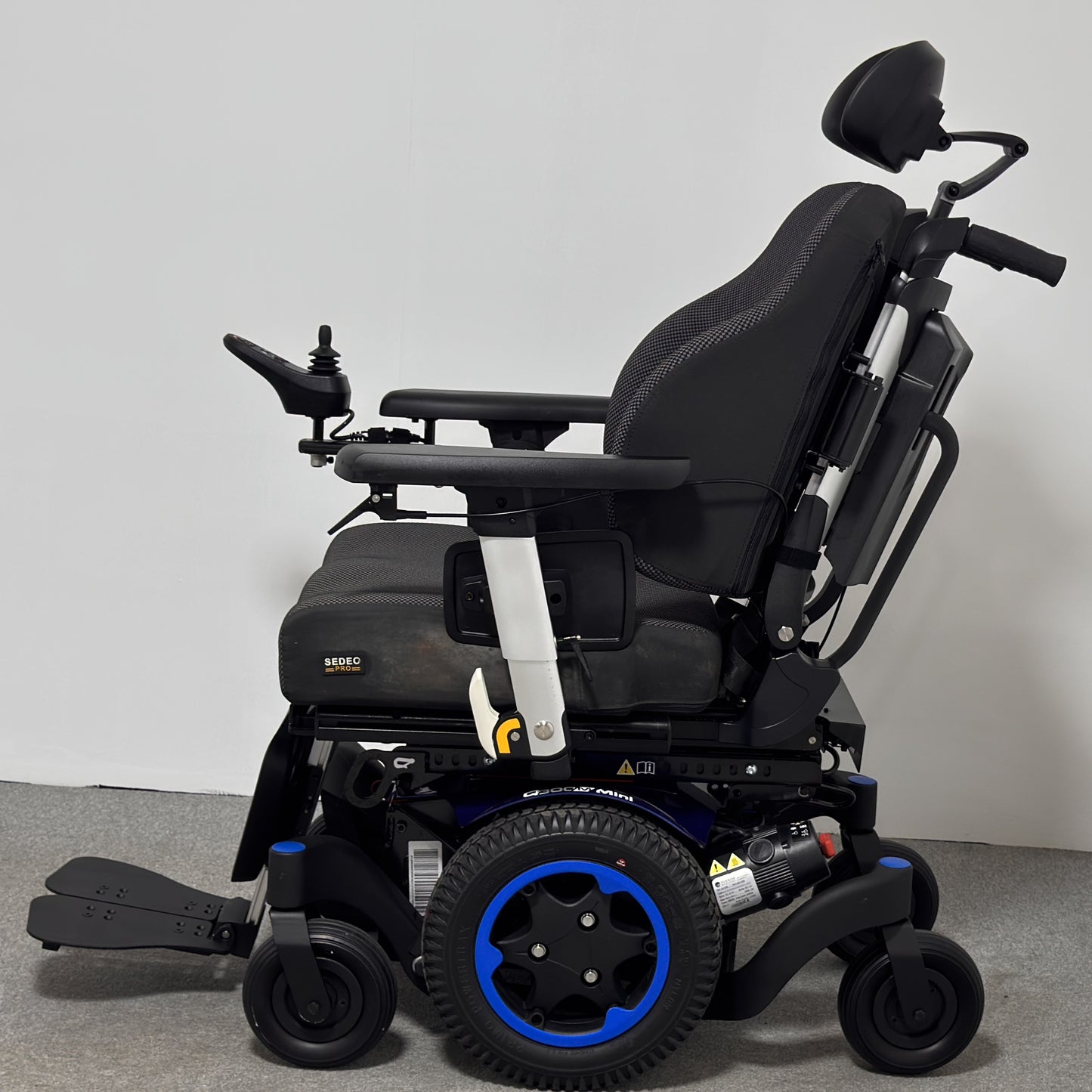 Sunrise Medical QUICKIE Q300 M Mini Sedeo Pro 2025