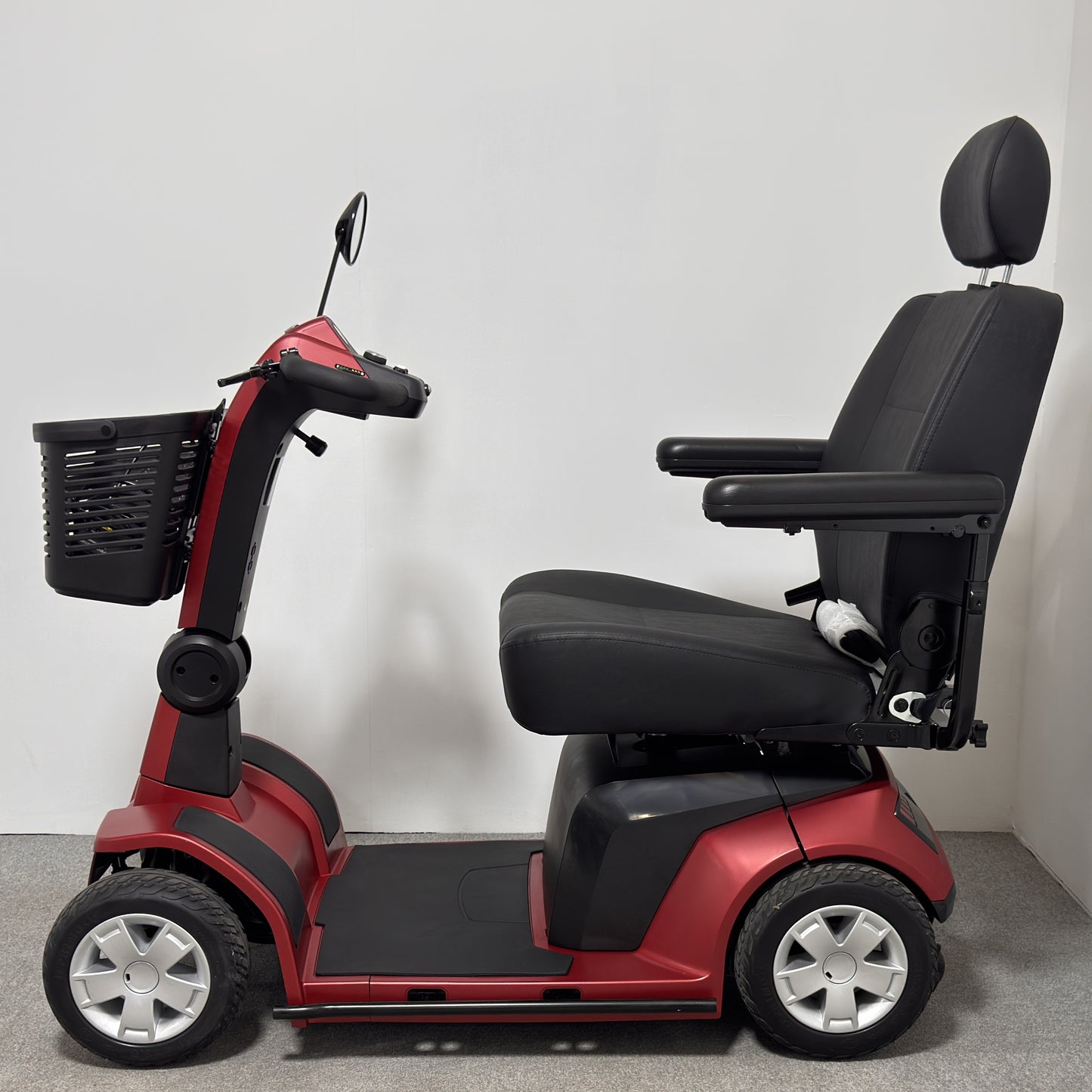 Pride Mobility Maxima (2025)