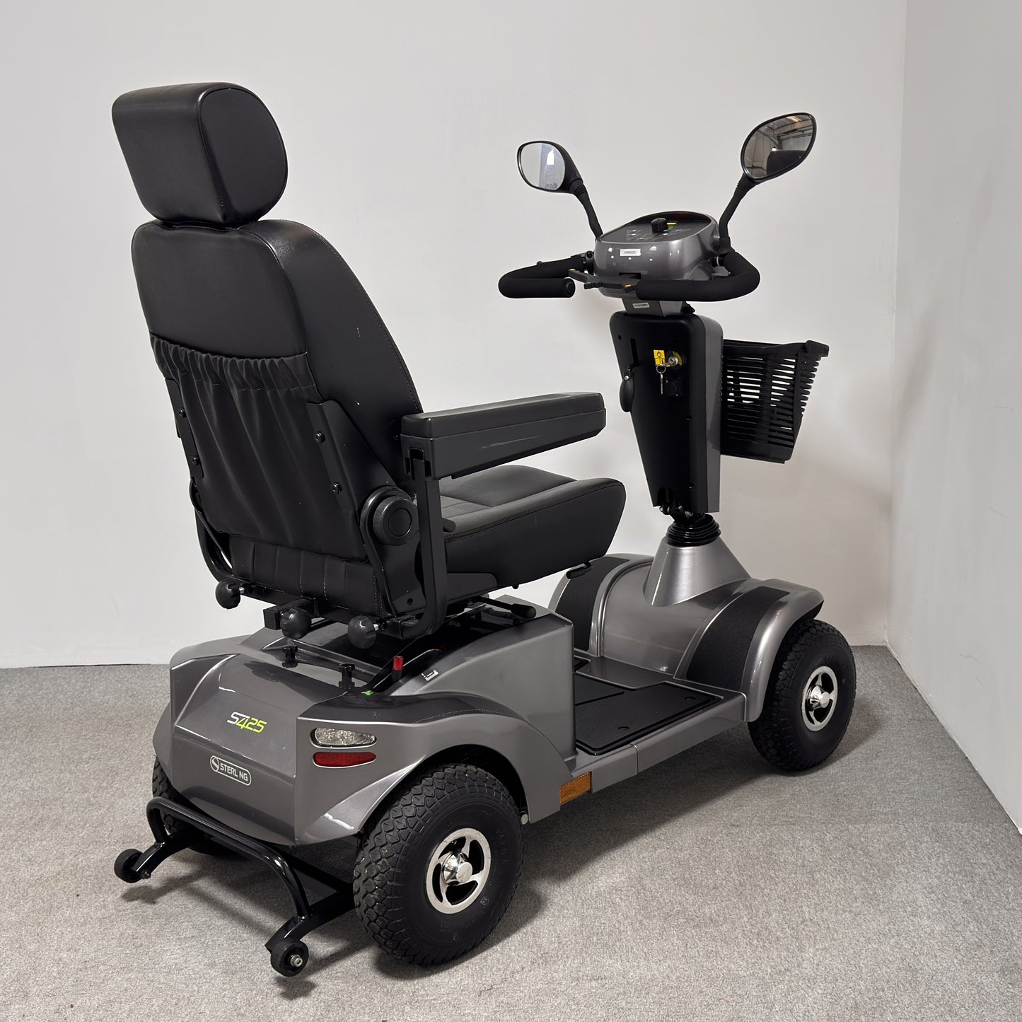 Sunrise Medical STERLING S425 (2023)