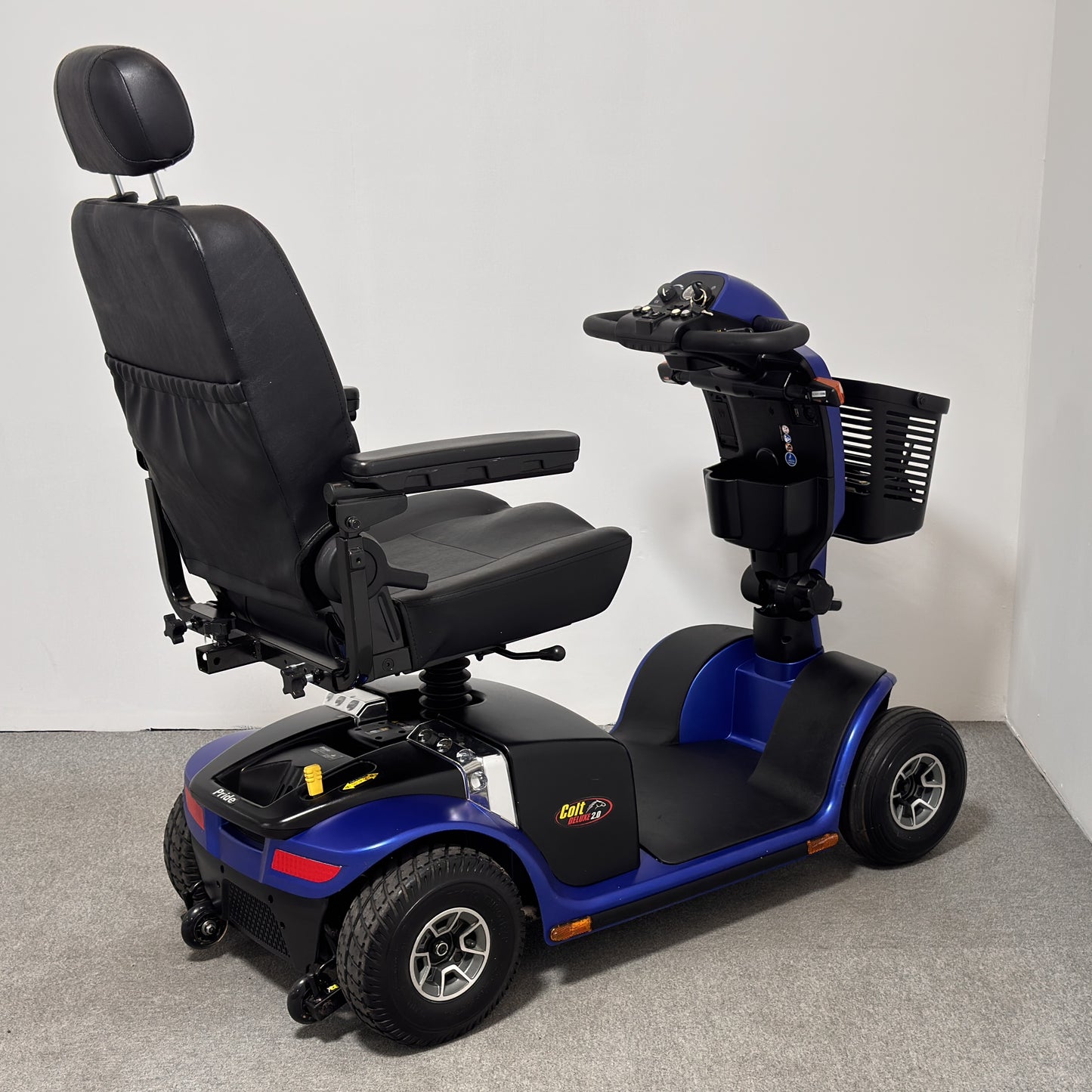 Pride Mobility Colt Deluxe 2.0 (2025)