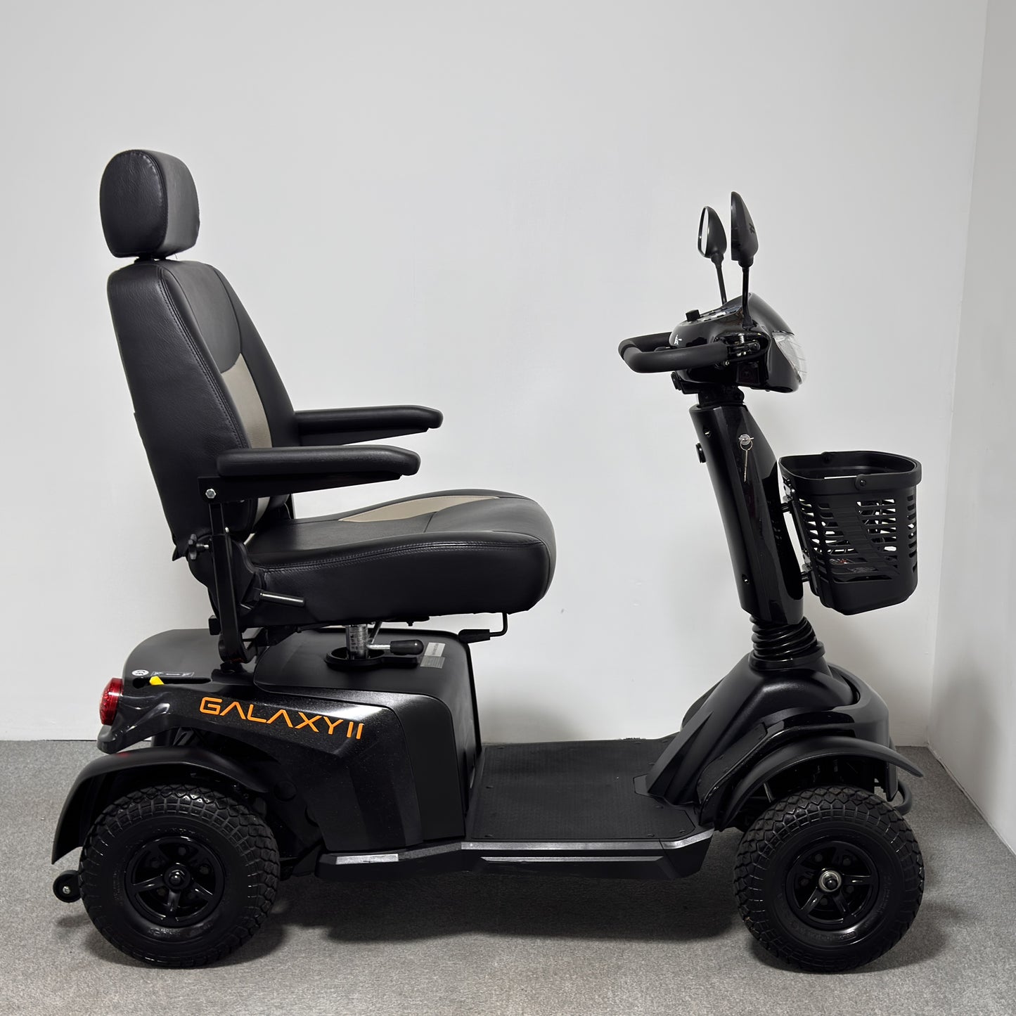 Van Os Medical Excel Galaxy II (2025)