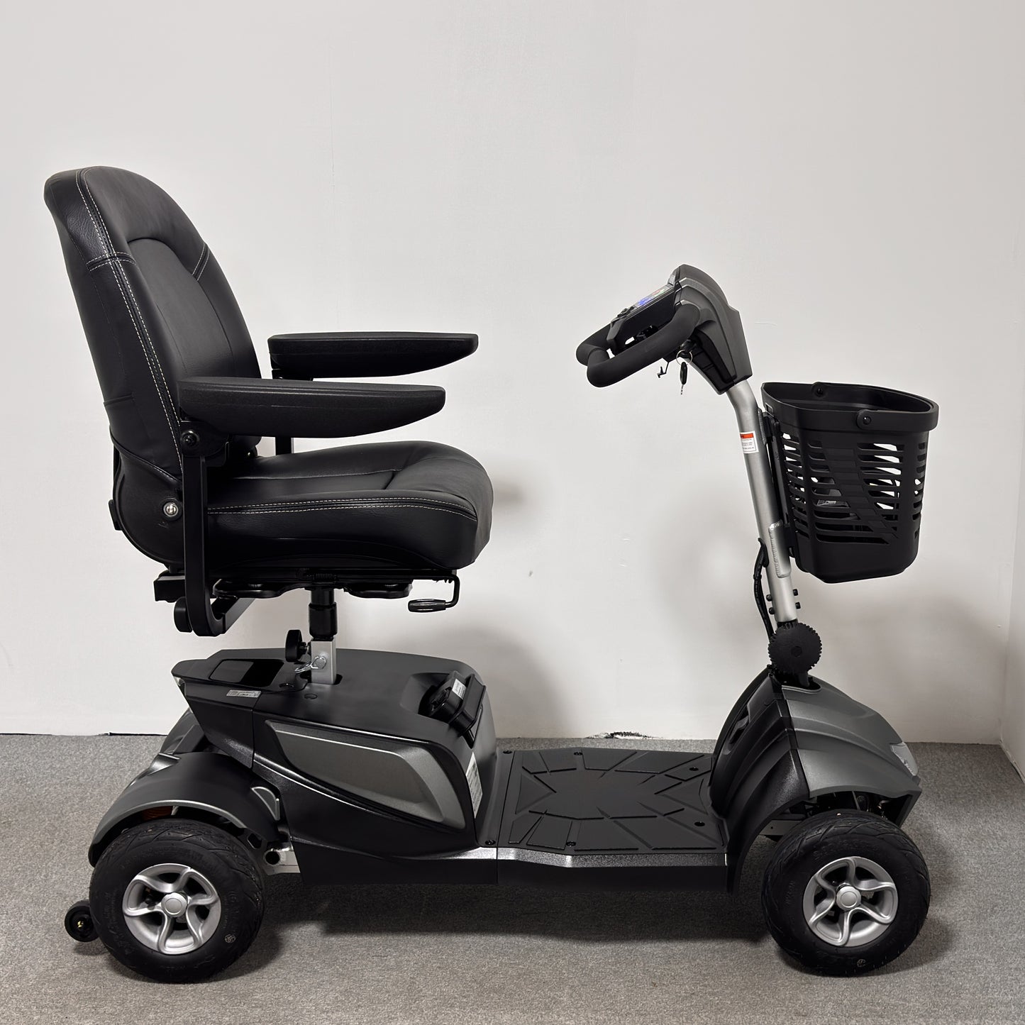 Motion Healthcare Aura (2025)