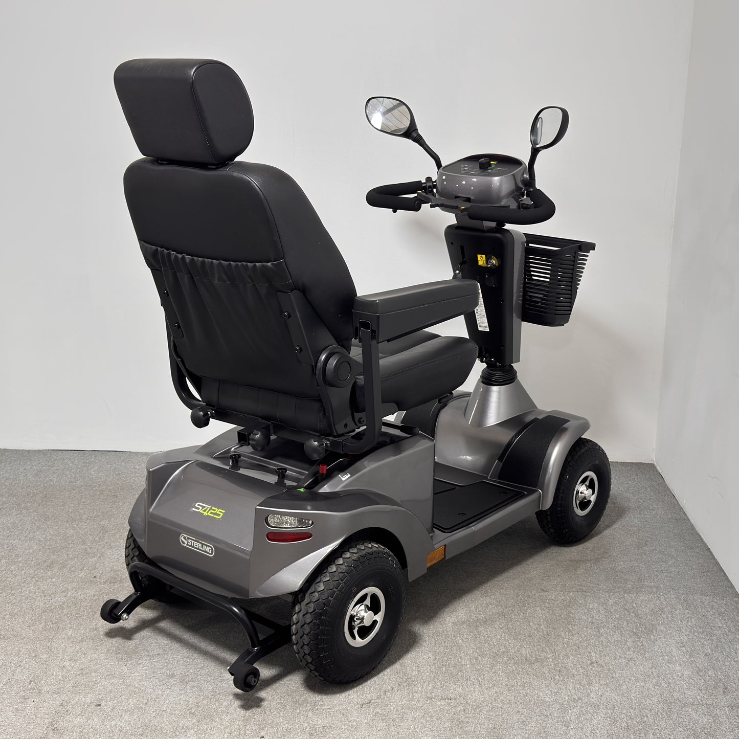 Sunrise Medical STERLING S425