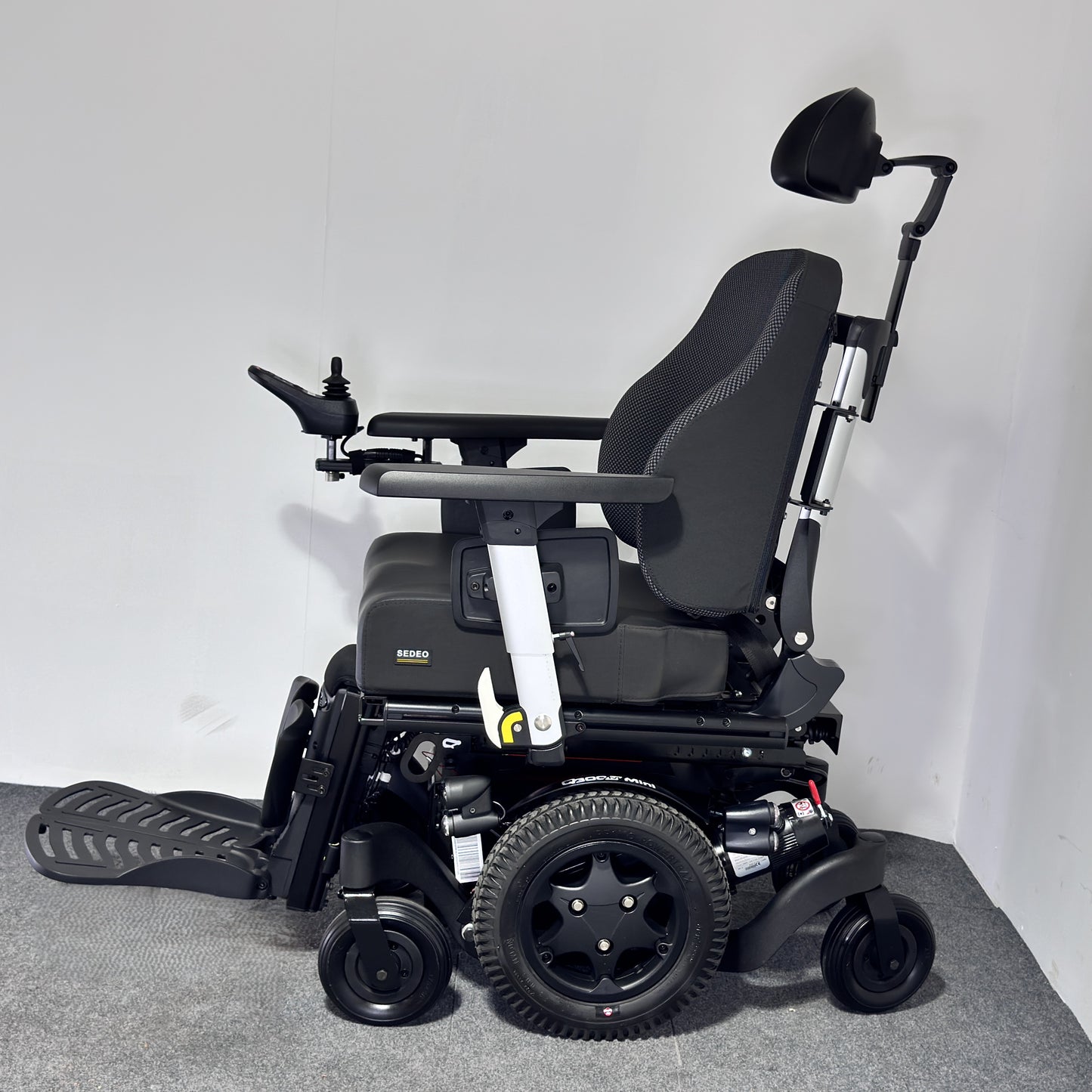 Sunrise Medical QUICKIE Q300 M Mini Sedeo Pro (2025)