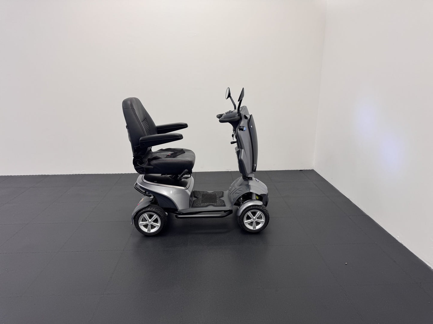 TGA Mobility Vita Lite Silver (2023)