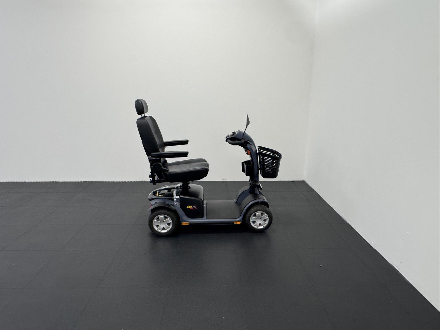 Pride Mobility Colt Sport 2.0 Gunmetal Grey (2023)