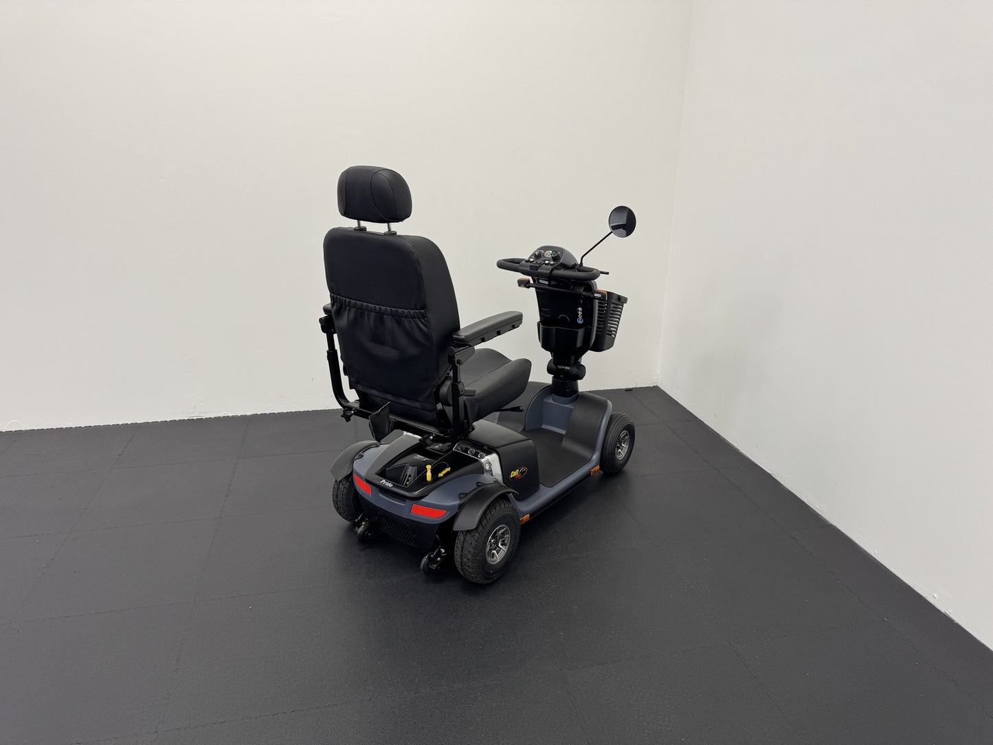 Pride Mobility Colt Sport 2.0 Smoke Grey (2024)
