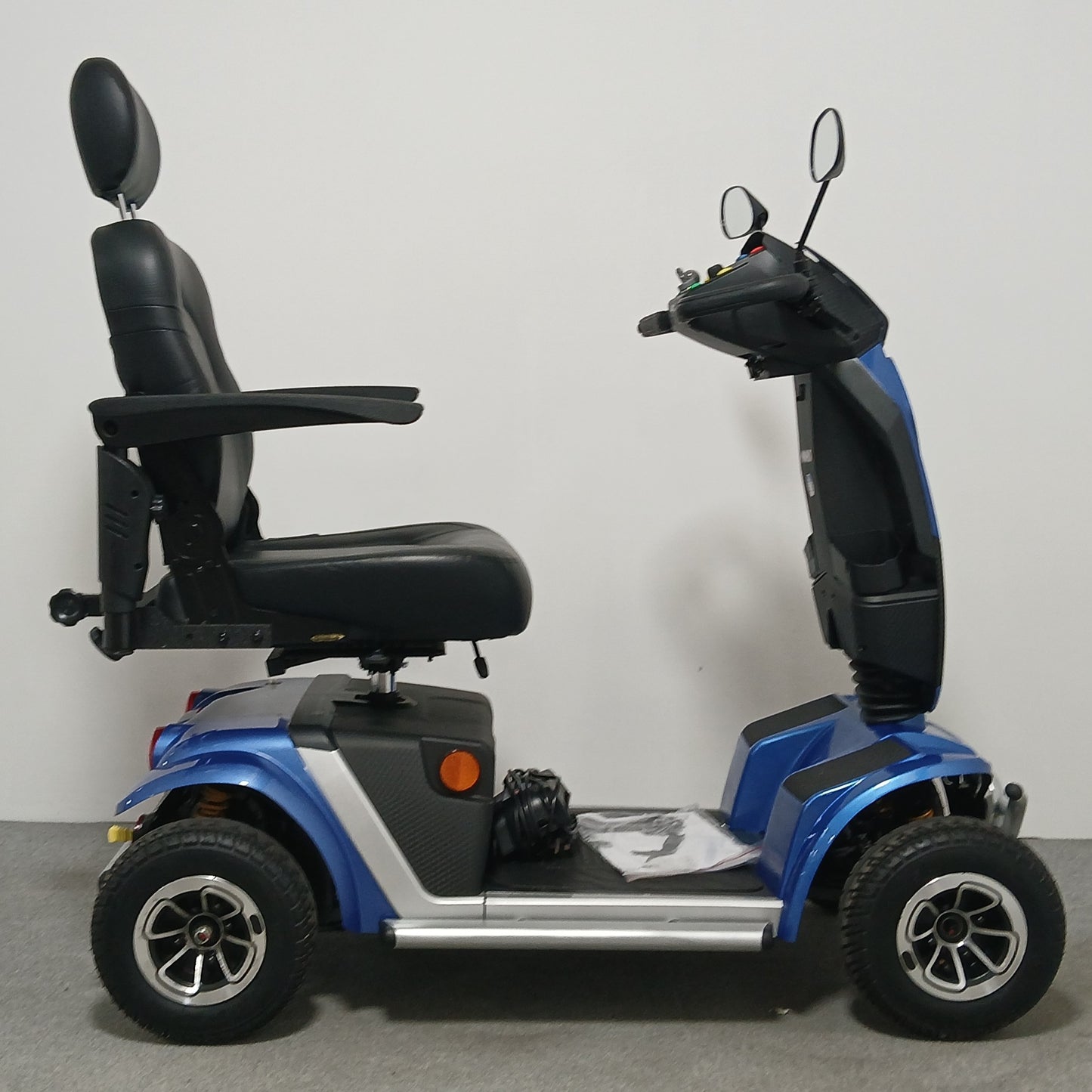 Monarch Mobility Vogue XL (2025)