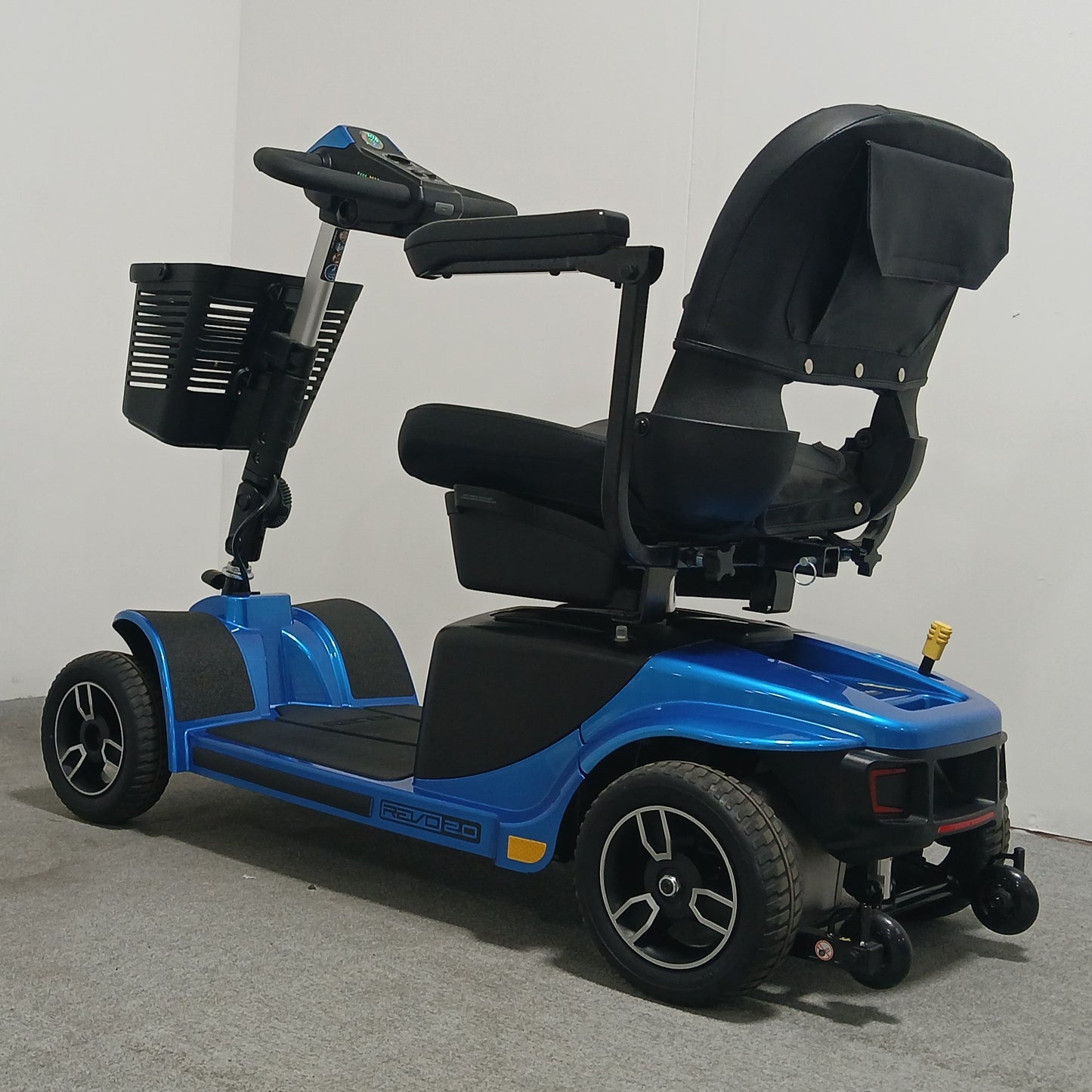 Pride Mobility Revo 2.0 (2025)