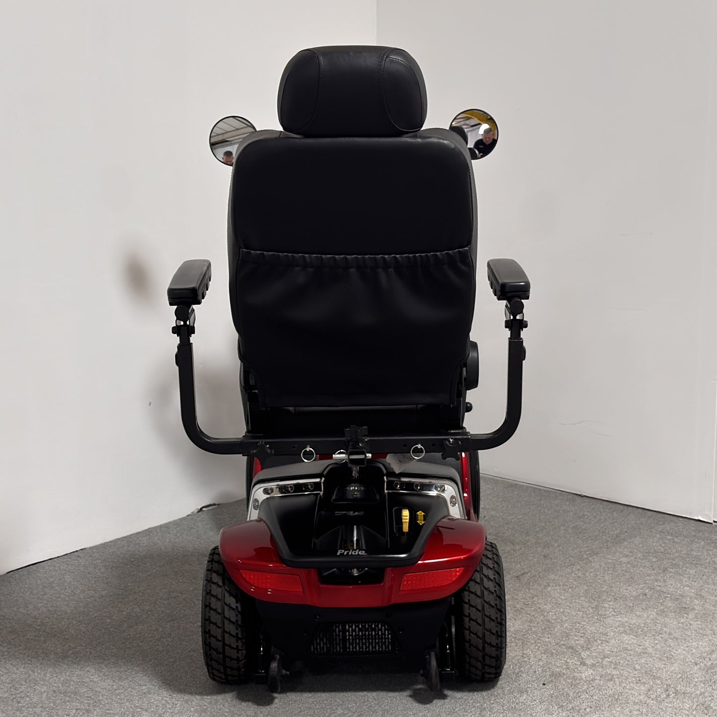 Pride Mobility Colt Deluxe 2.0 (2022)