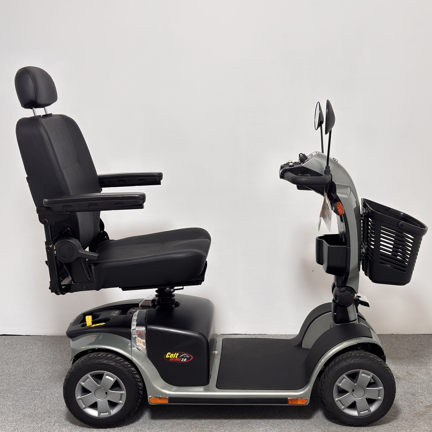 Pride Mobility Colt Deluxe 2.0 (2024)