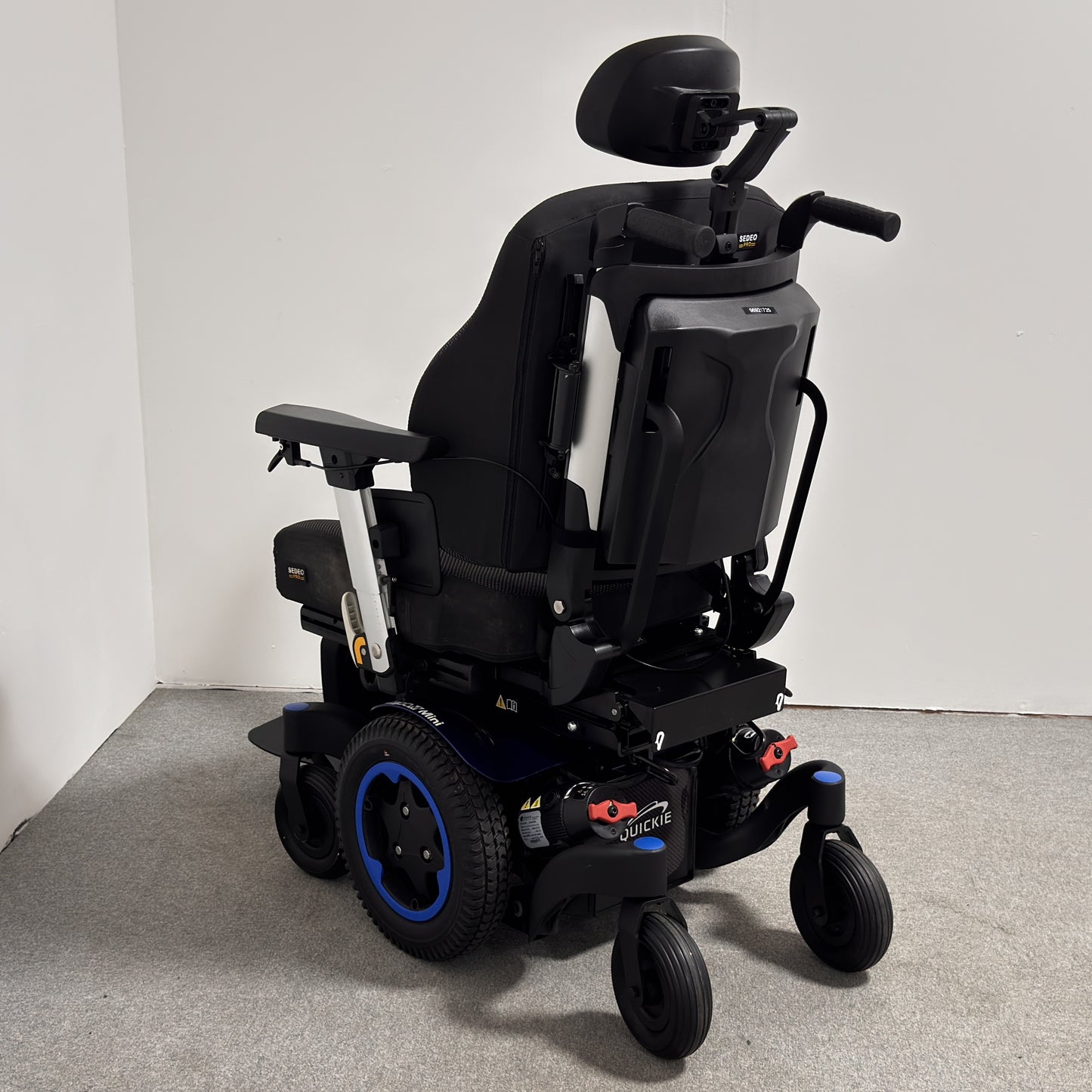 Sunrise Medical QUICKIE Q300 M Mini Sedeo Pro 2025