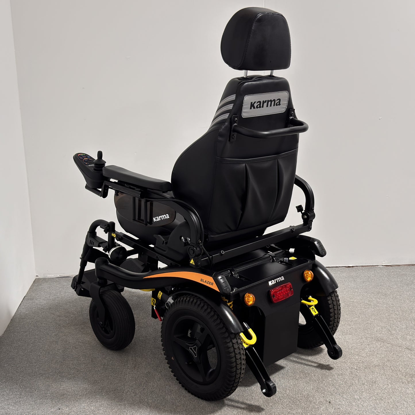 Karma Blazer 2 Captain Seat (2024)