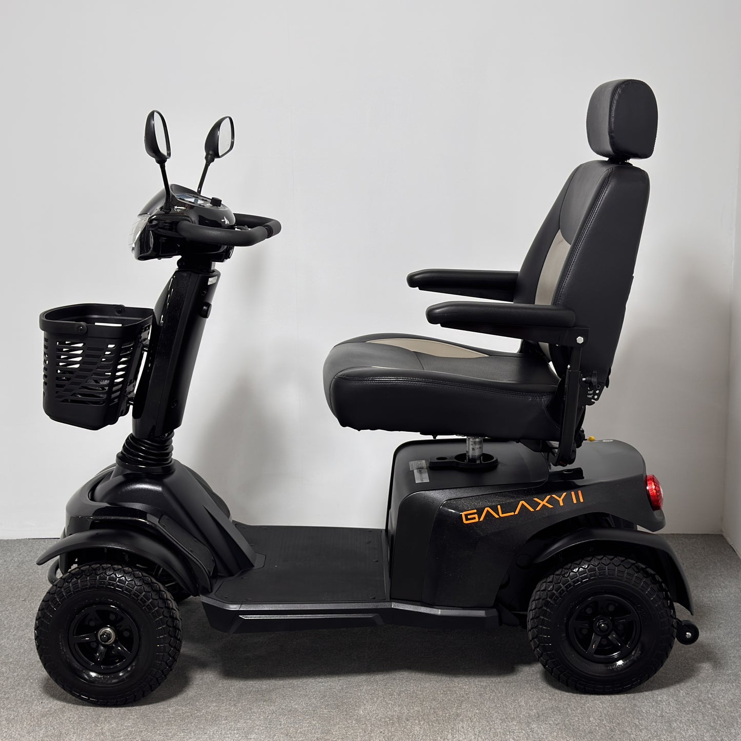 Van Os Medical Excel Galaxy II  (2025)