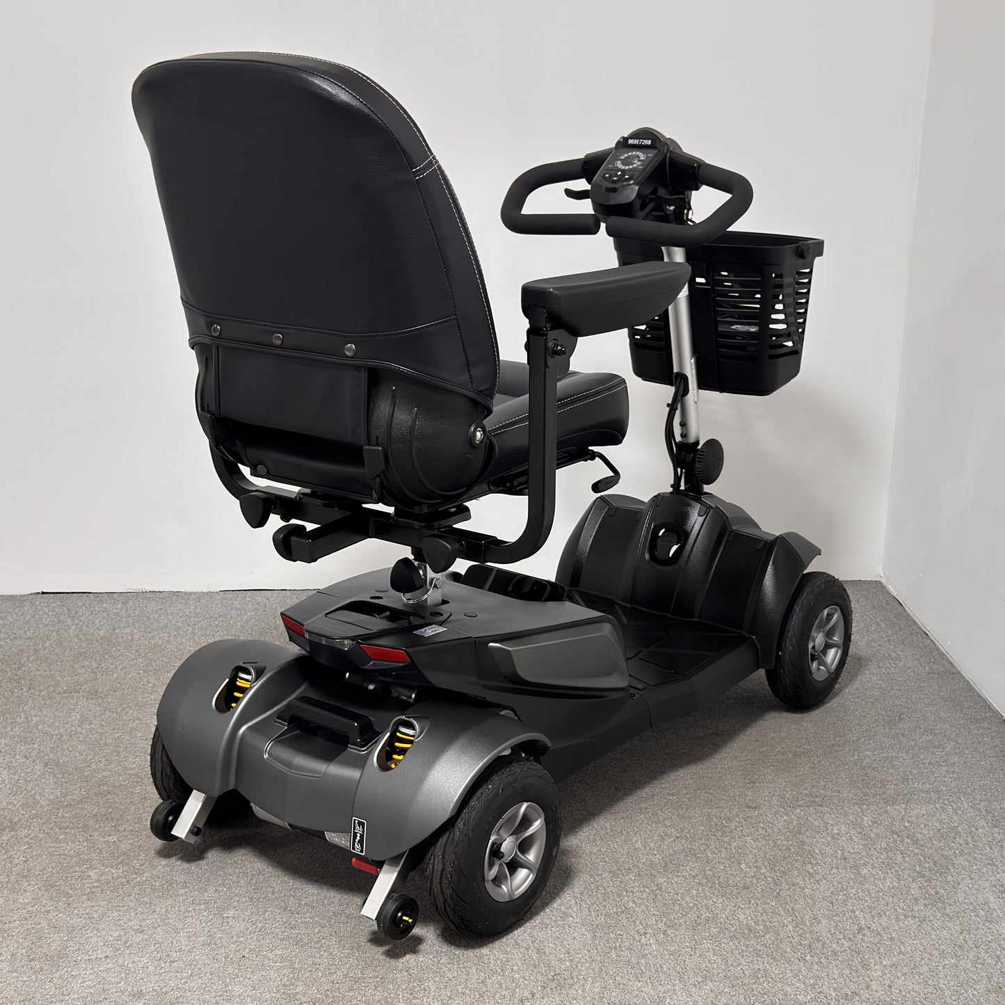 Motion Healthcare Aura (2025)