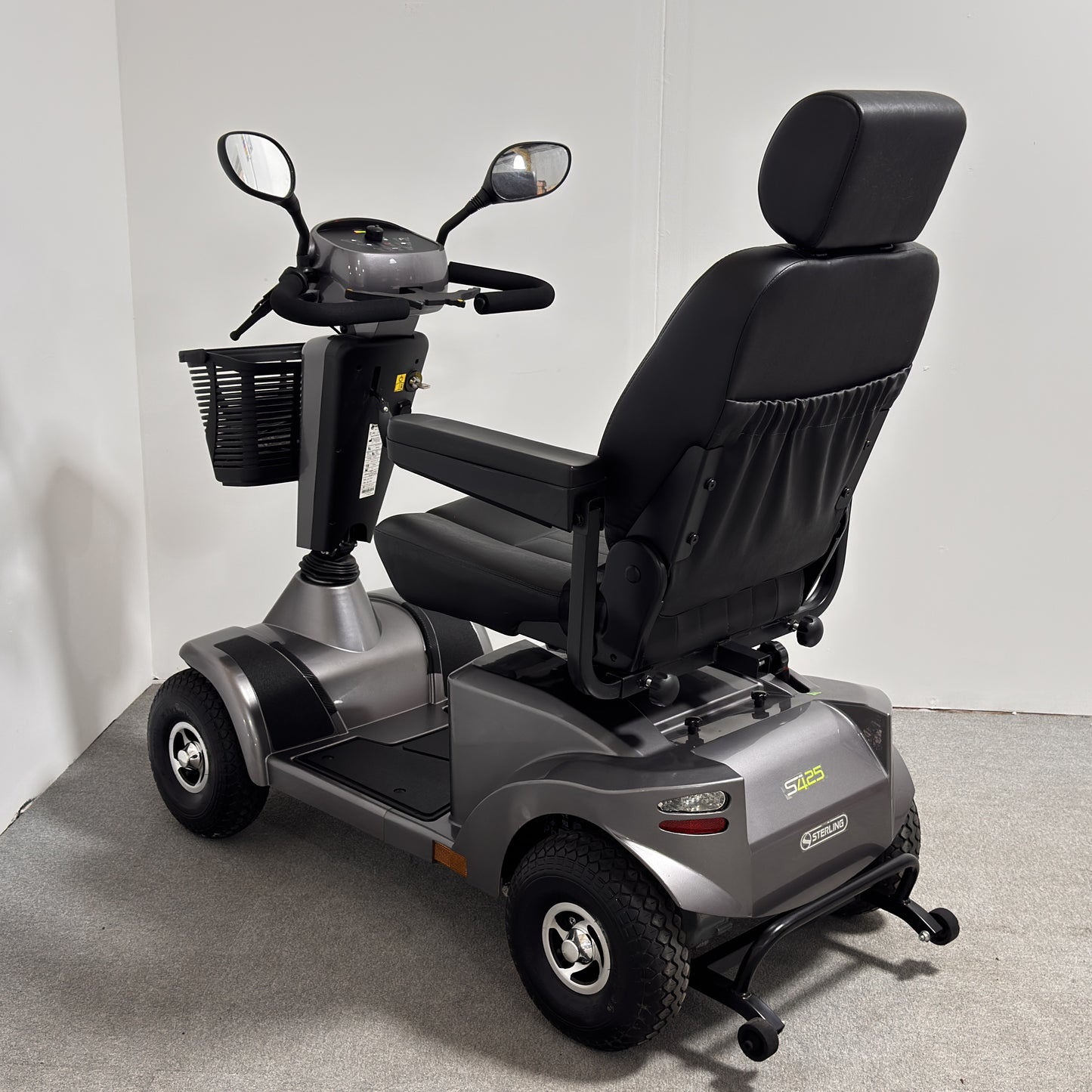 Sunrise Medical STERLING S425