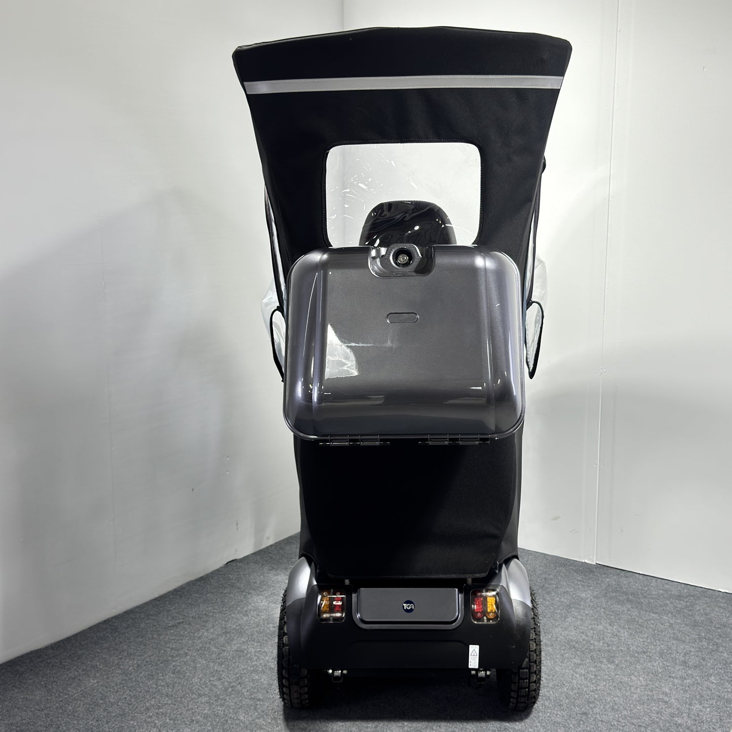 TGA Mobility Breeze Midi 4 with Canopy (2025)