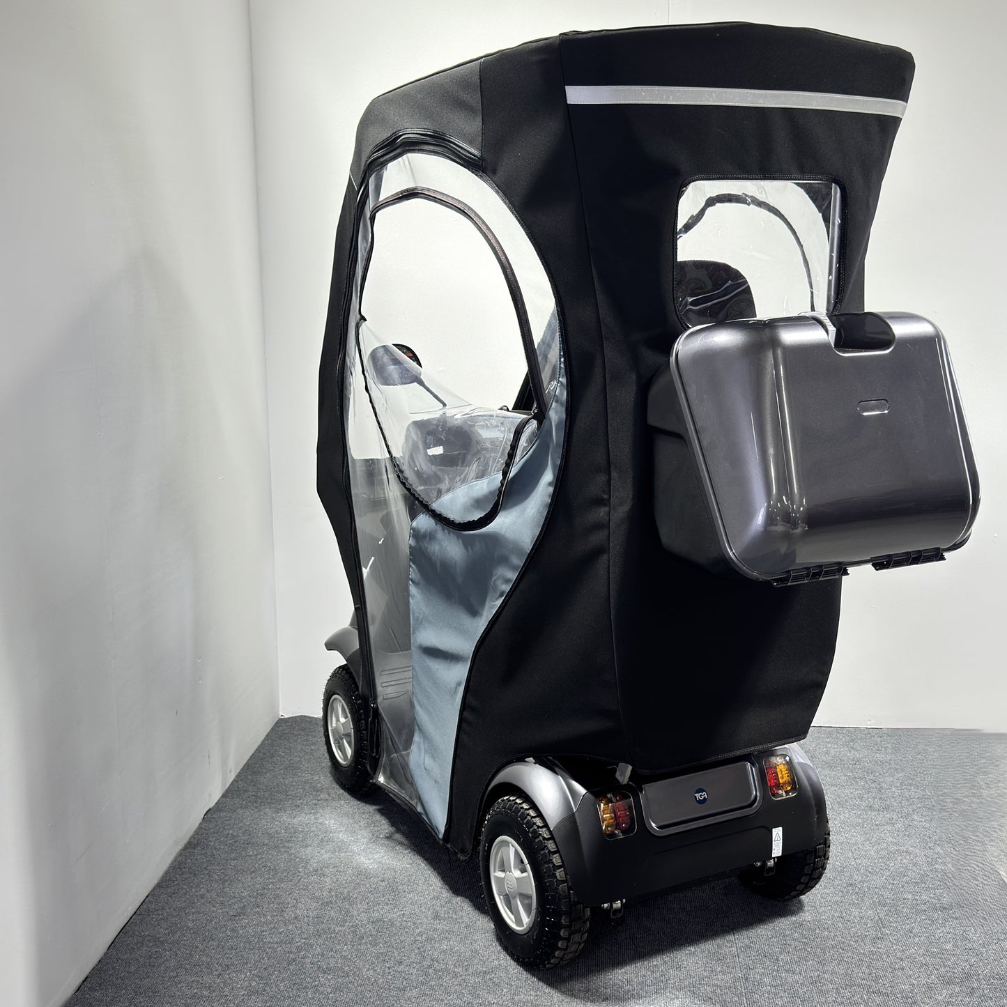 TGA Mobility Breeze Midi 4 with Canopy (2025)