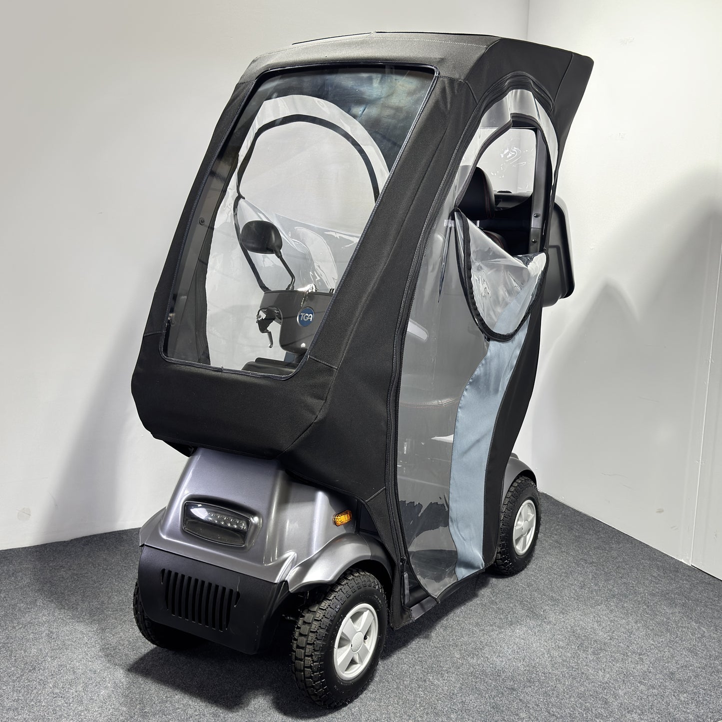 TGA Mobility Breeze Midi 4 with Canopy (2025)