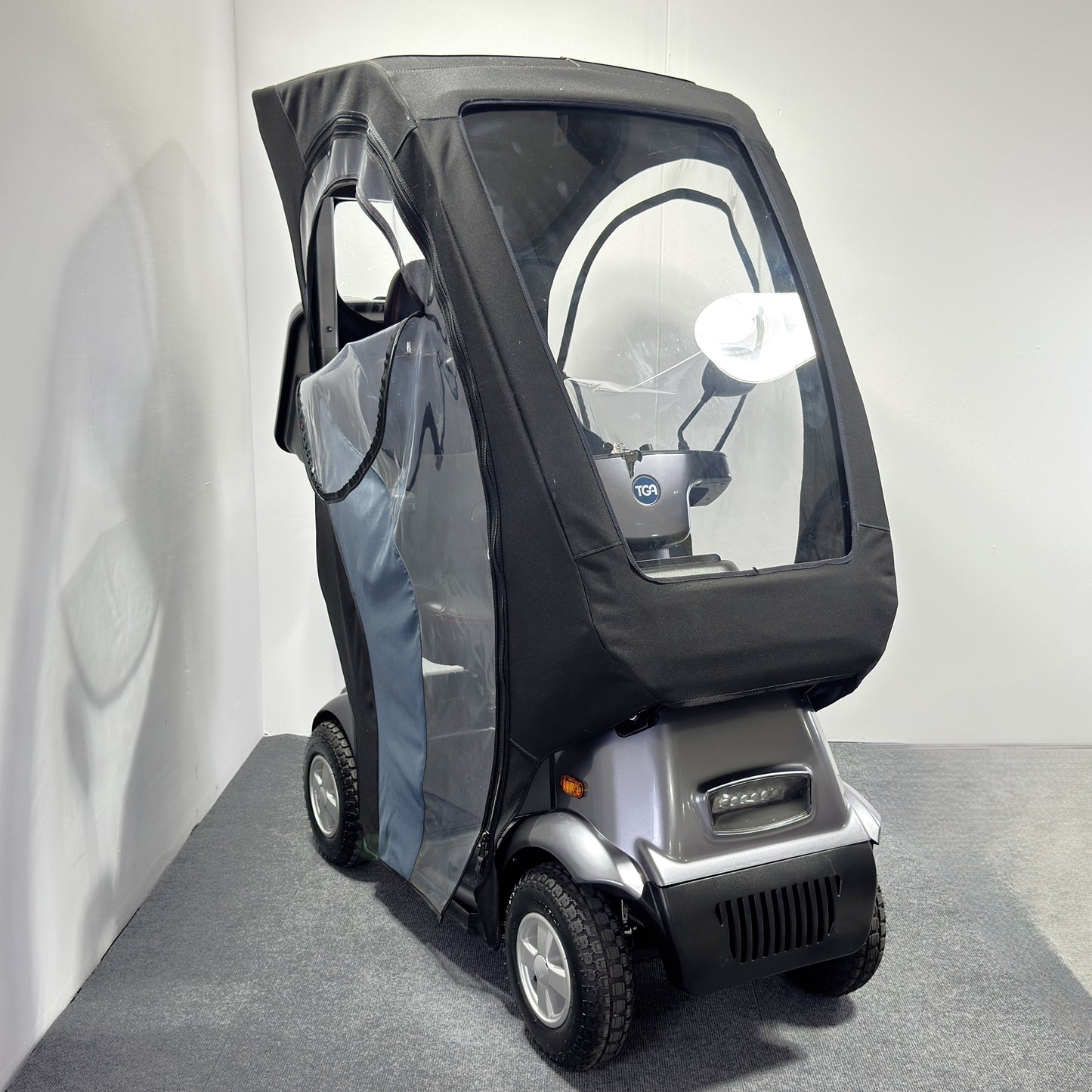 TGA Mobility Breeze Midi 4 with Canopy (2025)