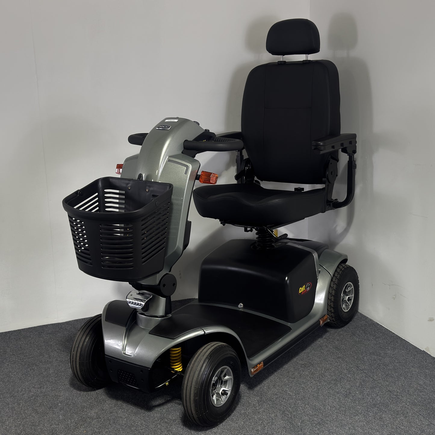 Pride Mobility Colt Deluxe 2.0 (2025)