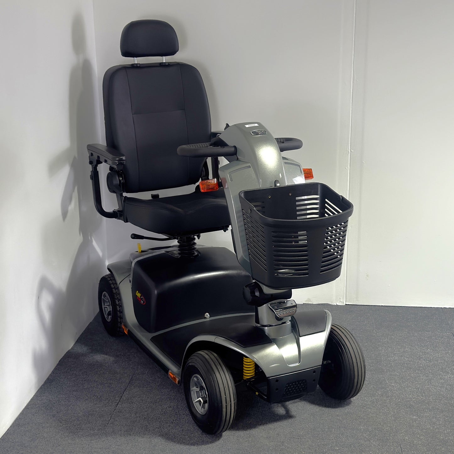 Pride Mobility Colt Deluxe 2.0 (2025)