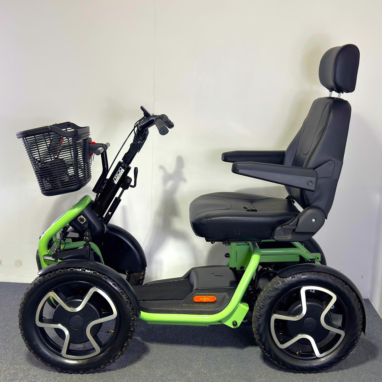 Scoozy S800 by Sunrise Medical (2025)