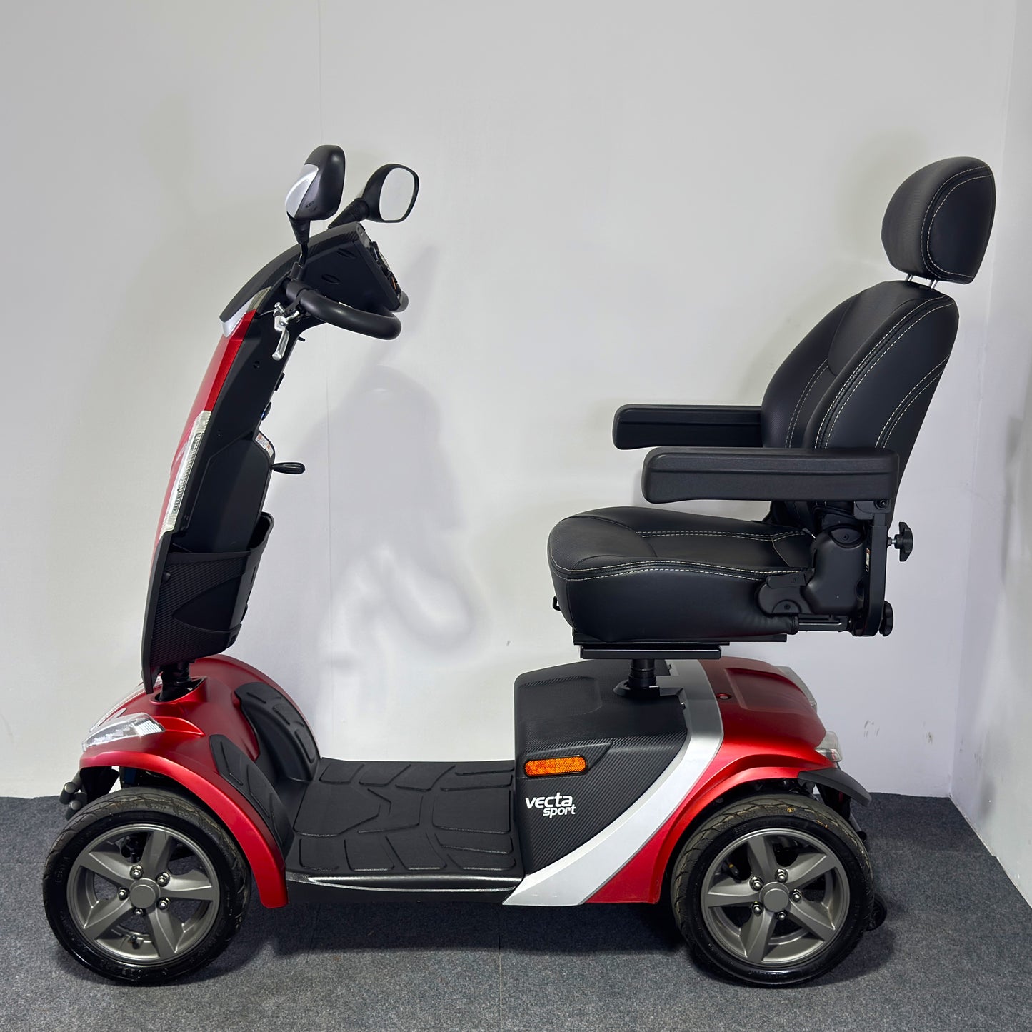 Electric Mobility Vecta Sport (2024)